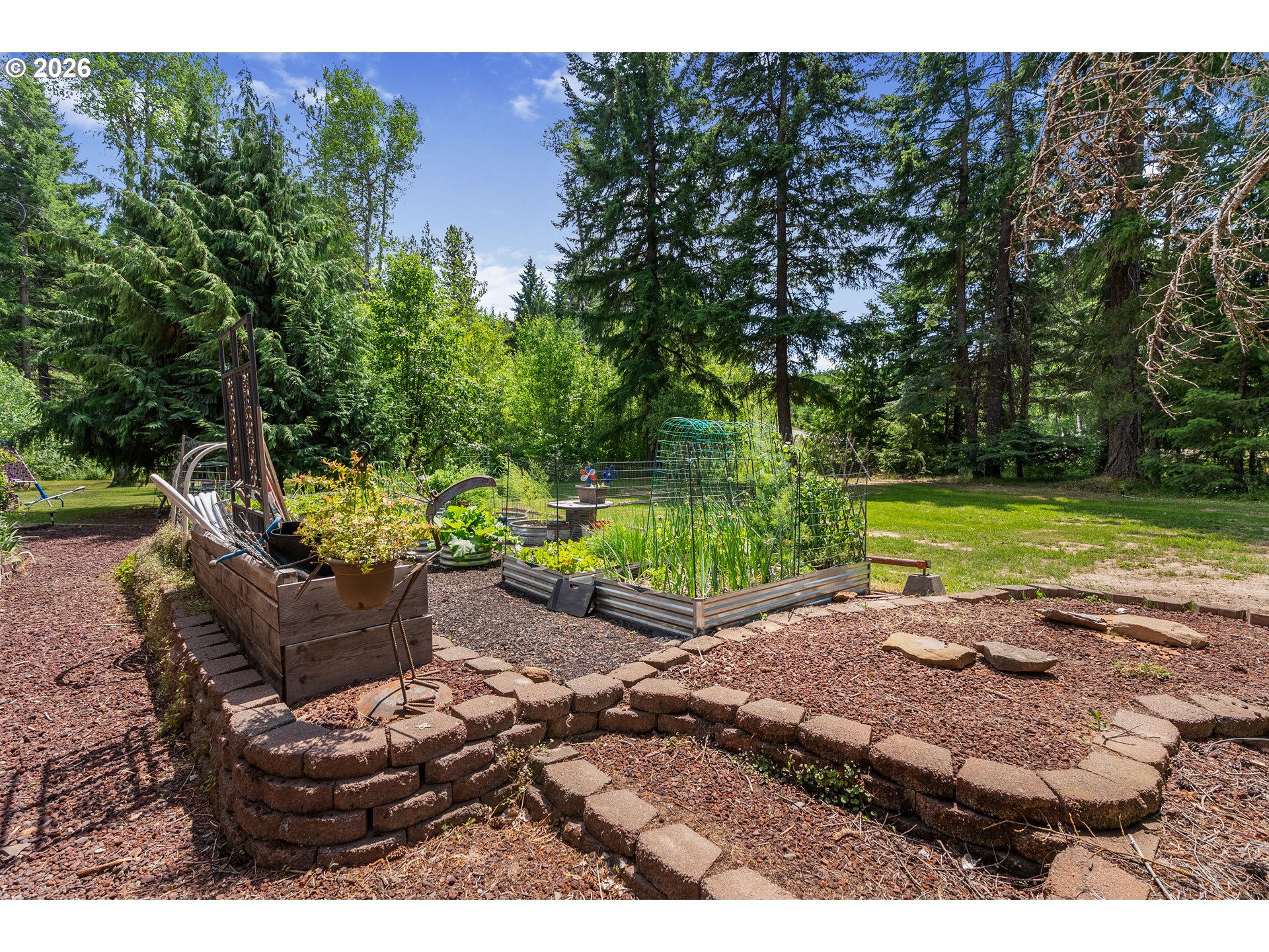 1320 Canyon Rd Property Photo 7