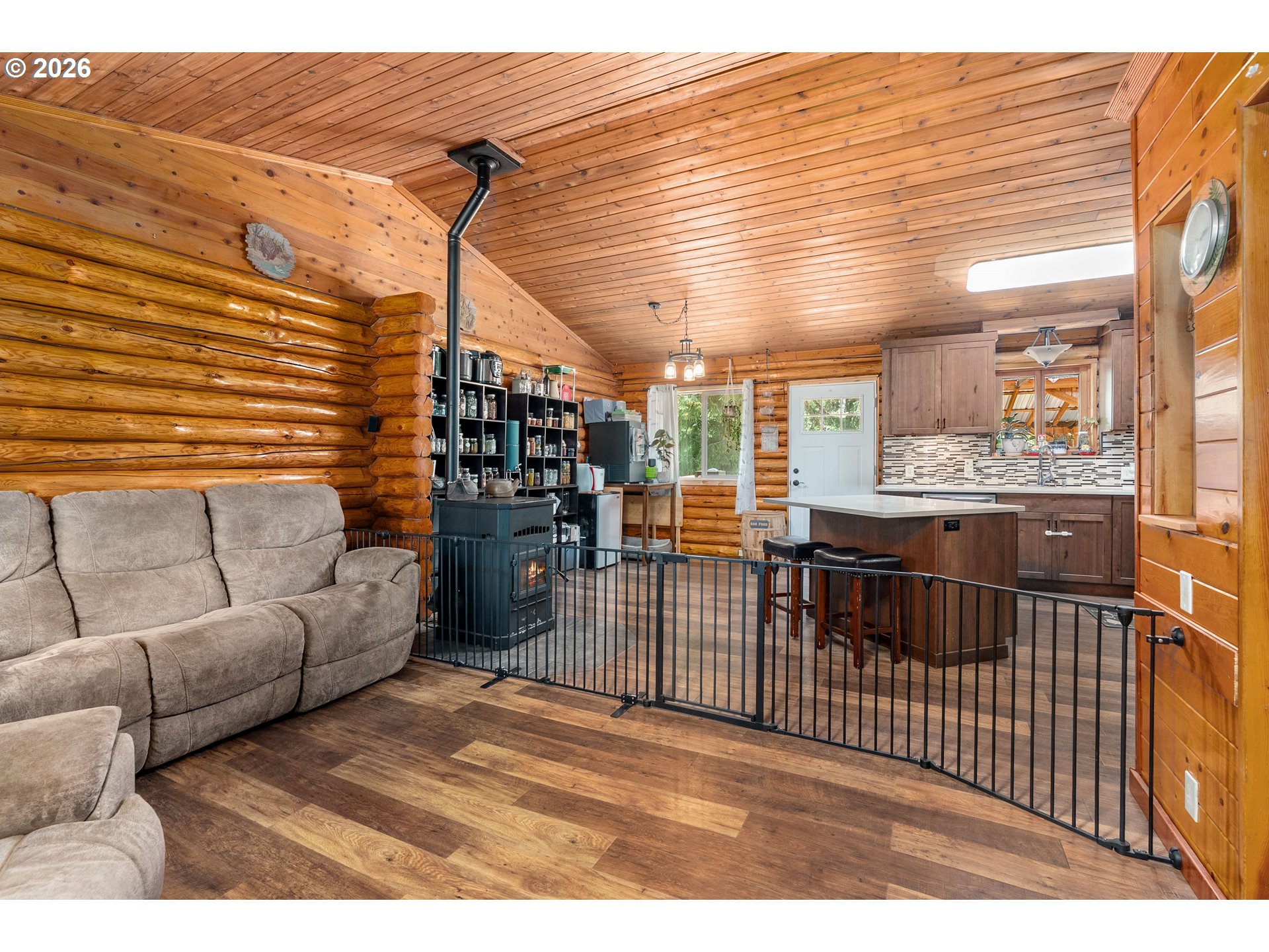 1320 Canyon Rd Property Photo 17