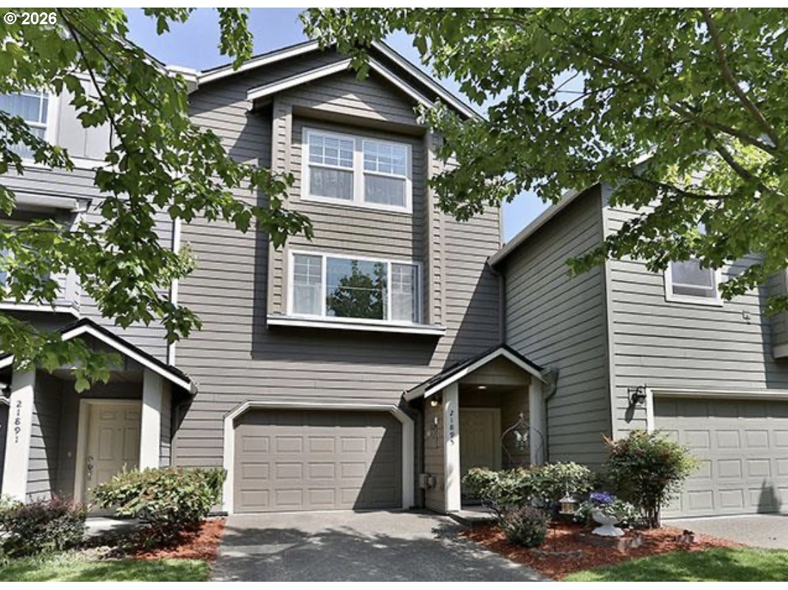 21895 Ne Heartwood Cir Property Photo 1
