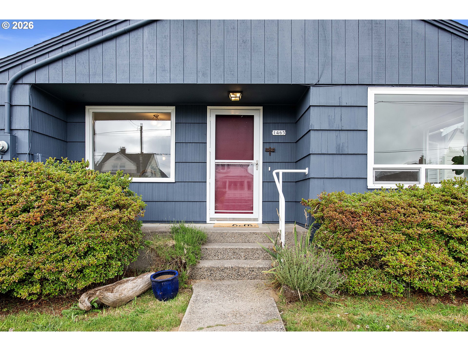 1465 3rd St Property Photo 2