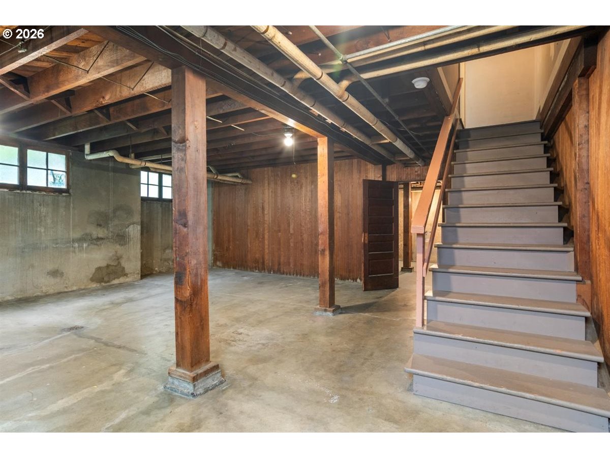 1815 Ne Wasco St Property Photo 29