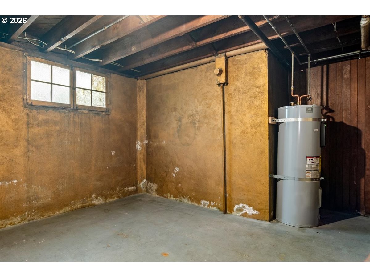 1815 Ne Wasco St Property Photo 32