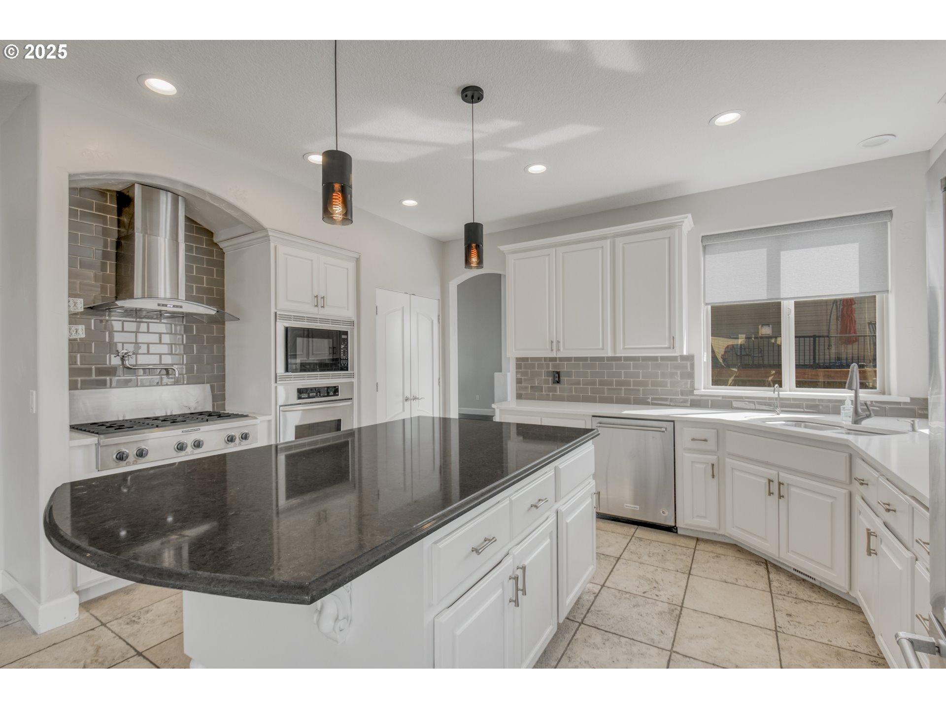 4907 Nw Highpoint Dr Property Photo 12