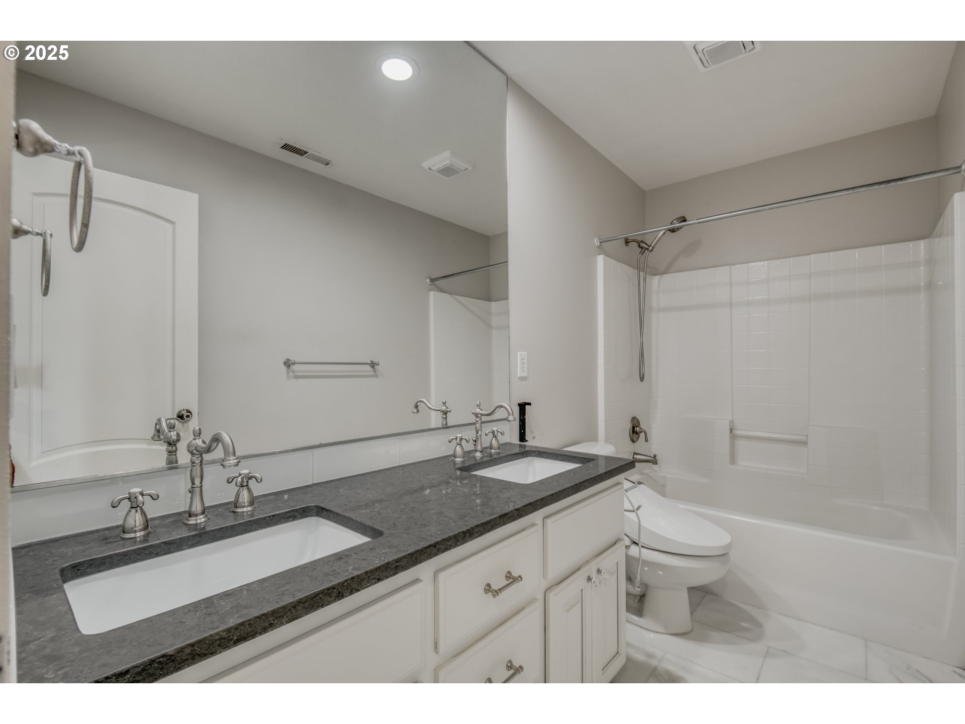 4907 Nw Highpoint Dr Property Photo 38