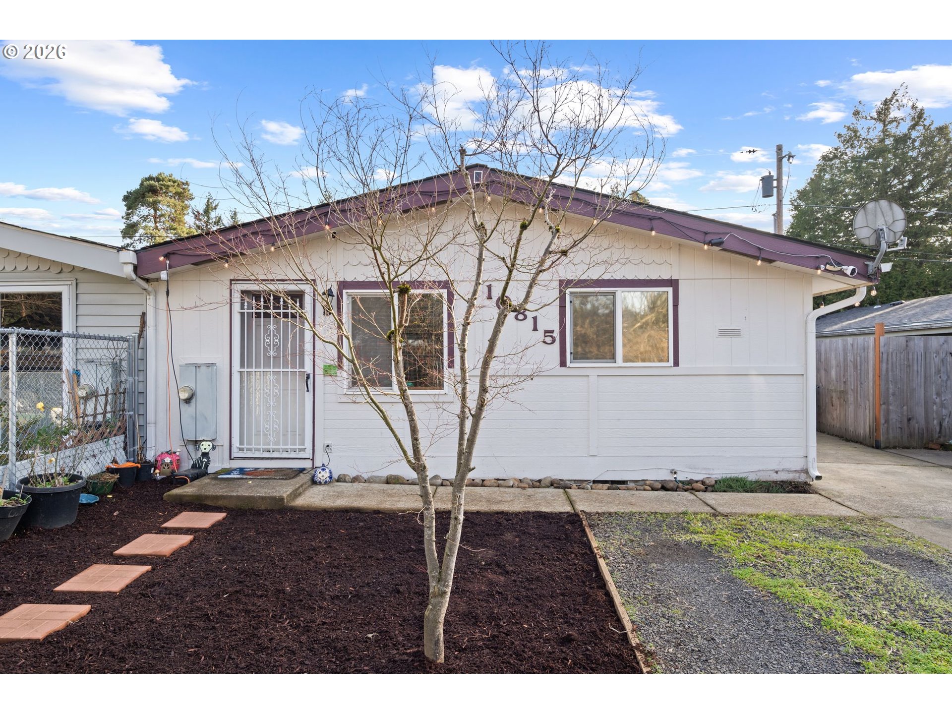 10815 Se Bush St Property Photo 1