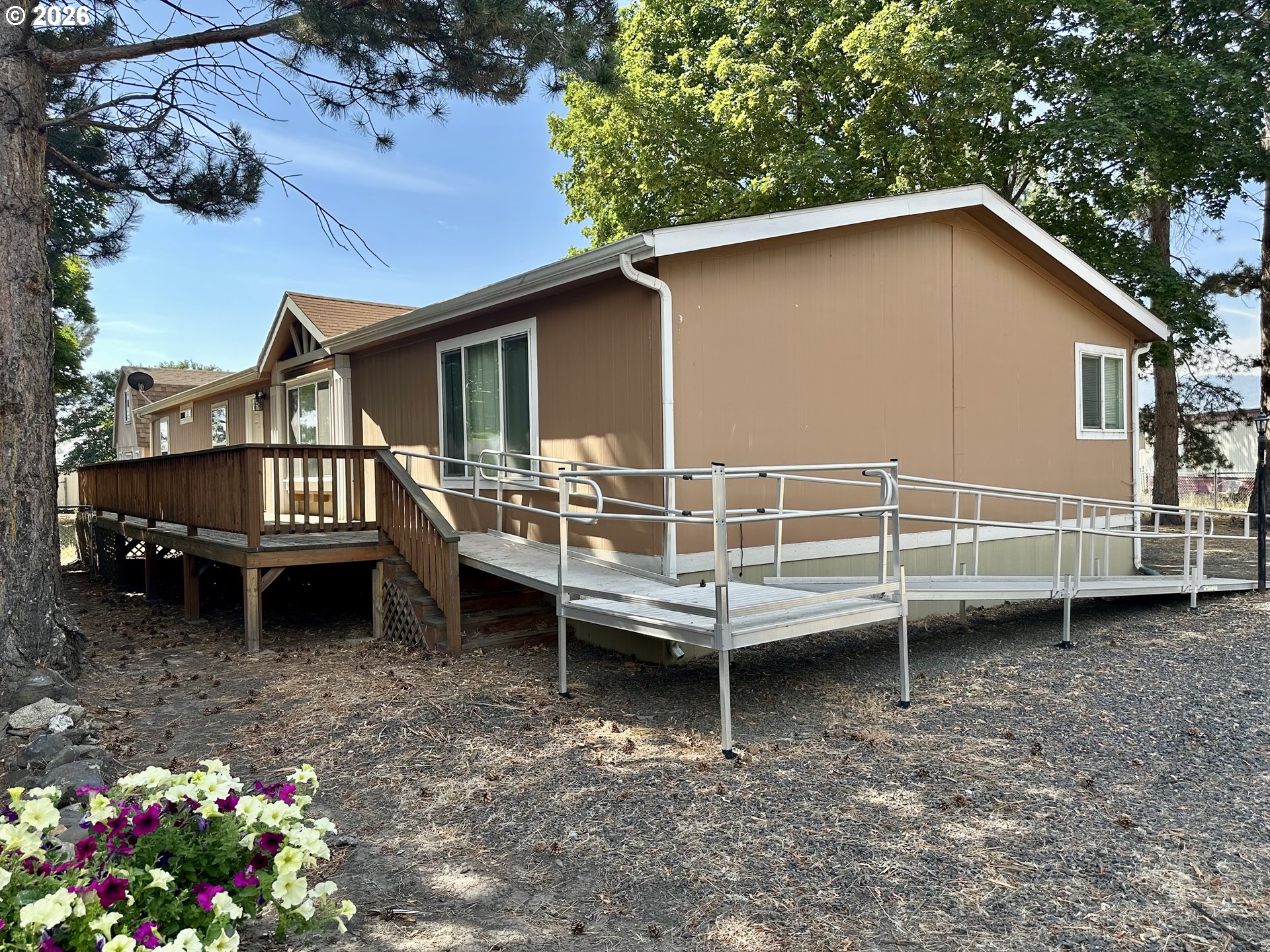 1809 26th St 38 Property Photo 1