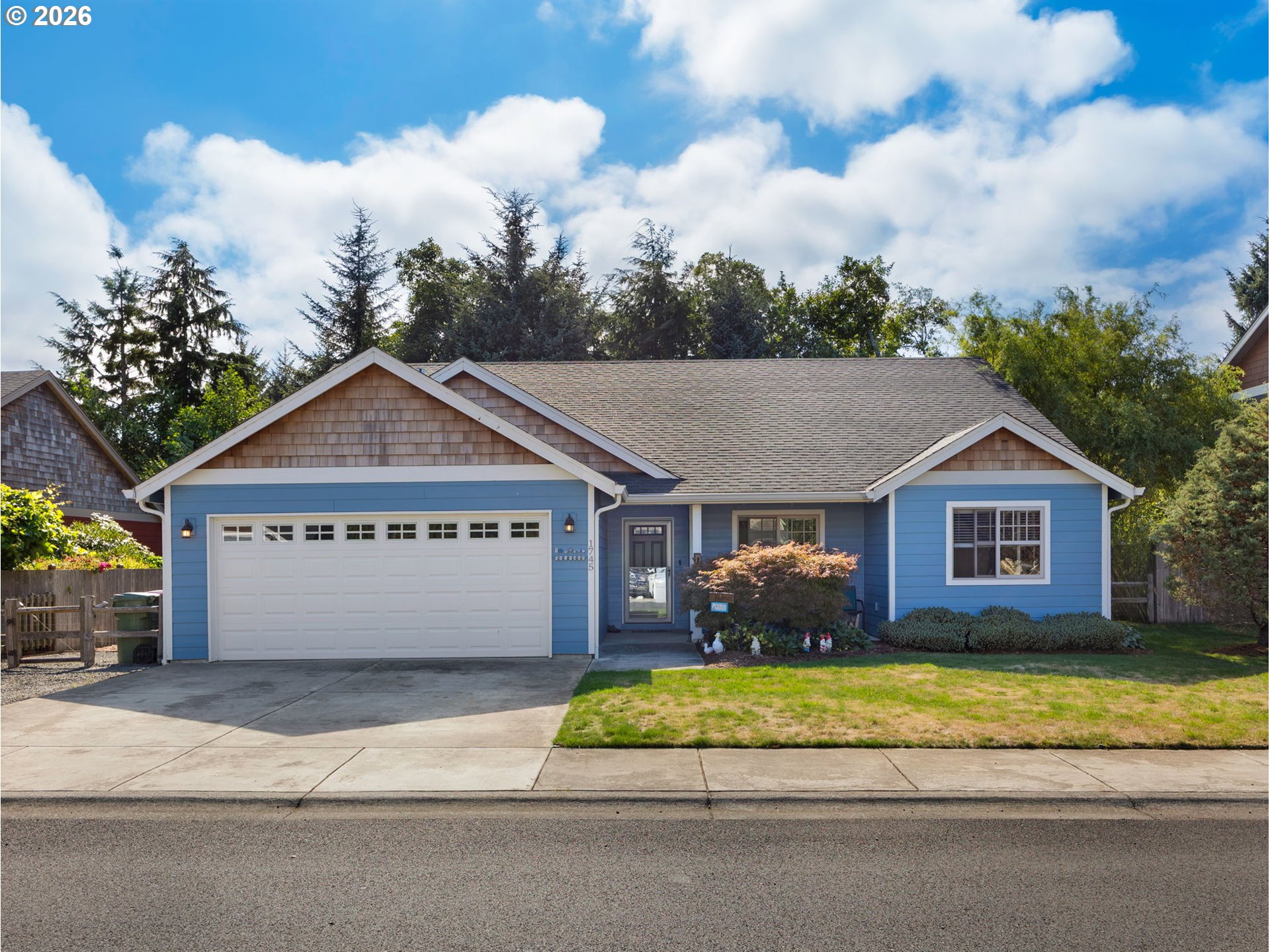 1745 W PACIFIC RIDGE LN