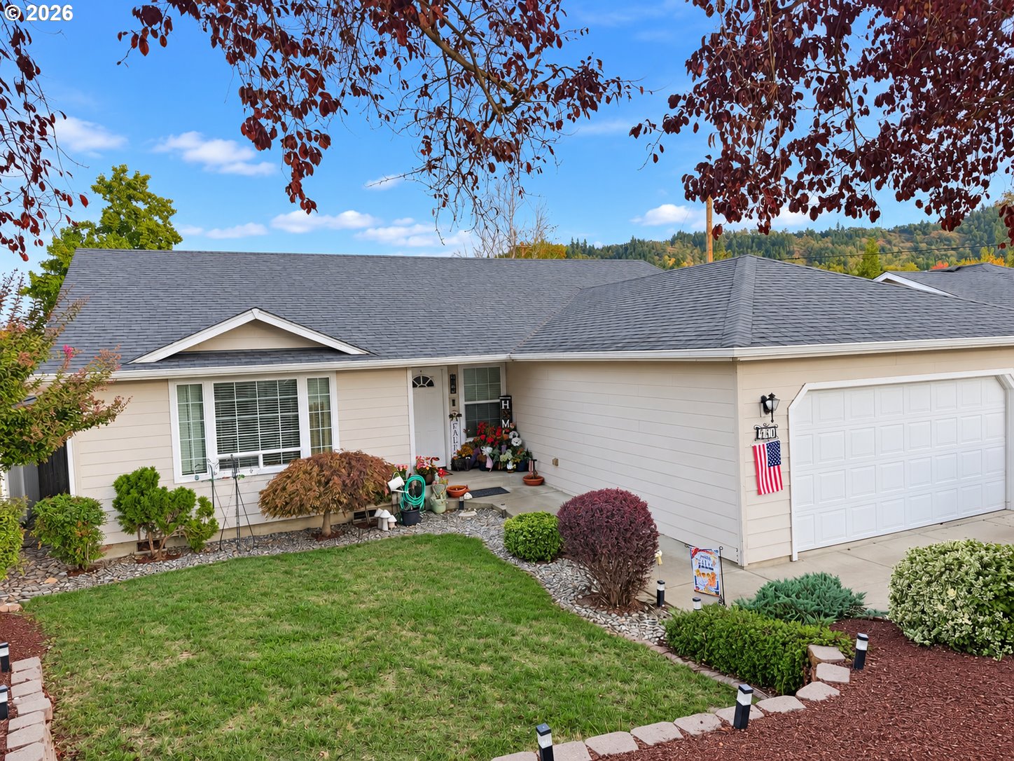 411 SUNNYSIDE DR