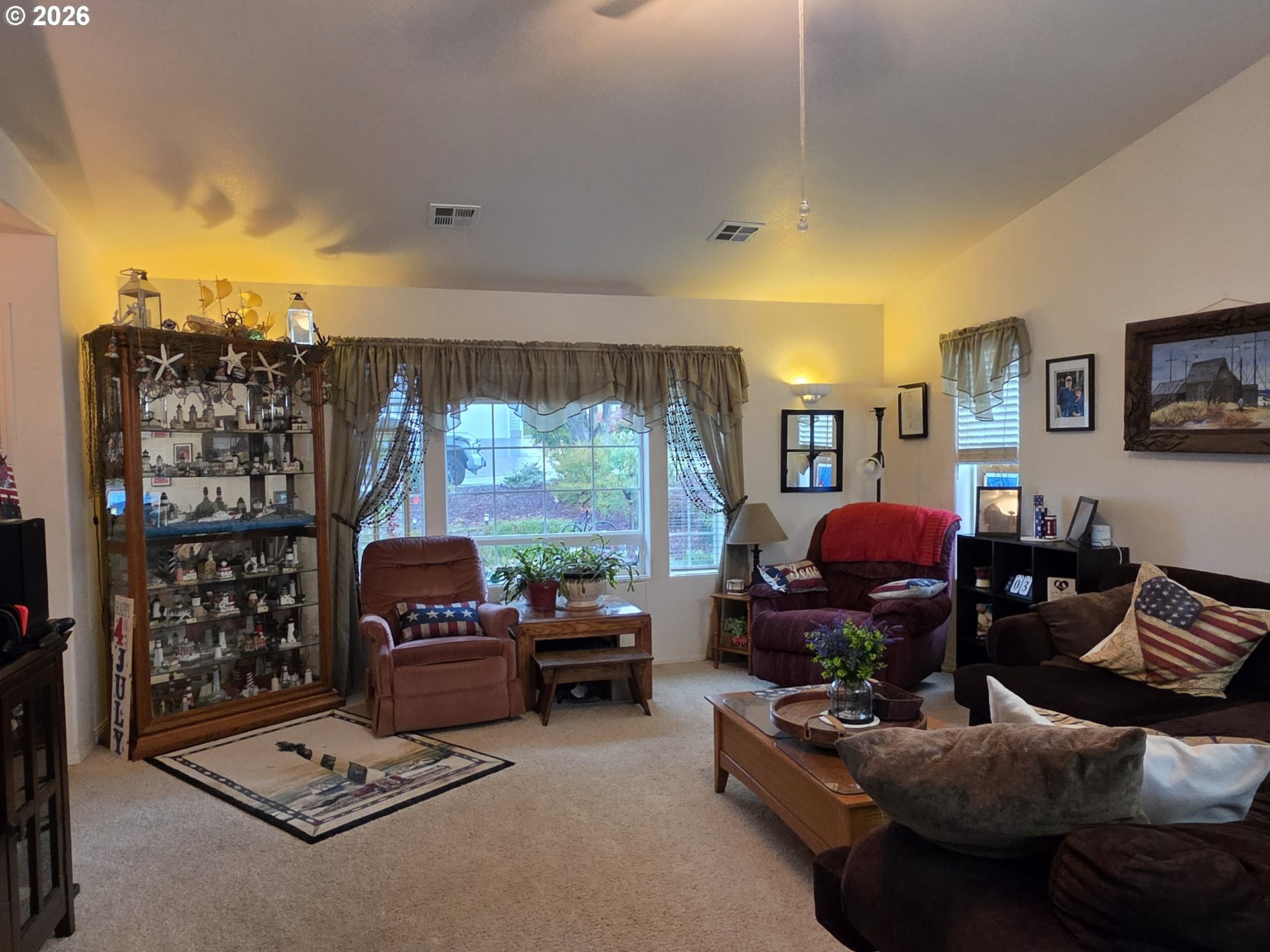 411 Sunnyside Dr Property Photo 4