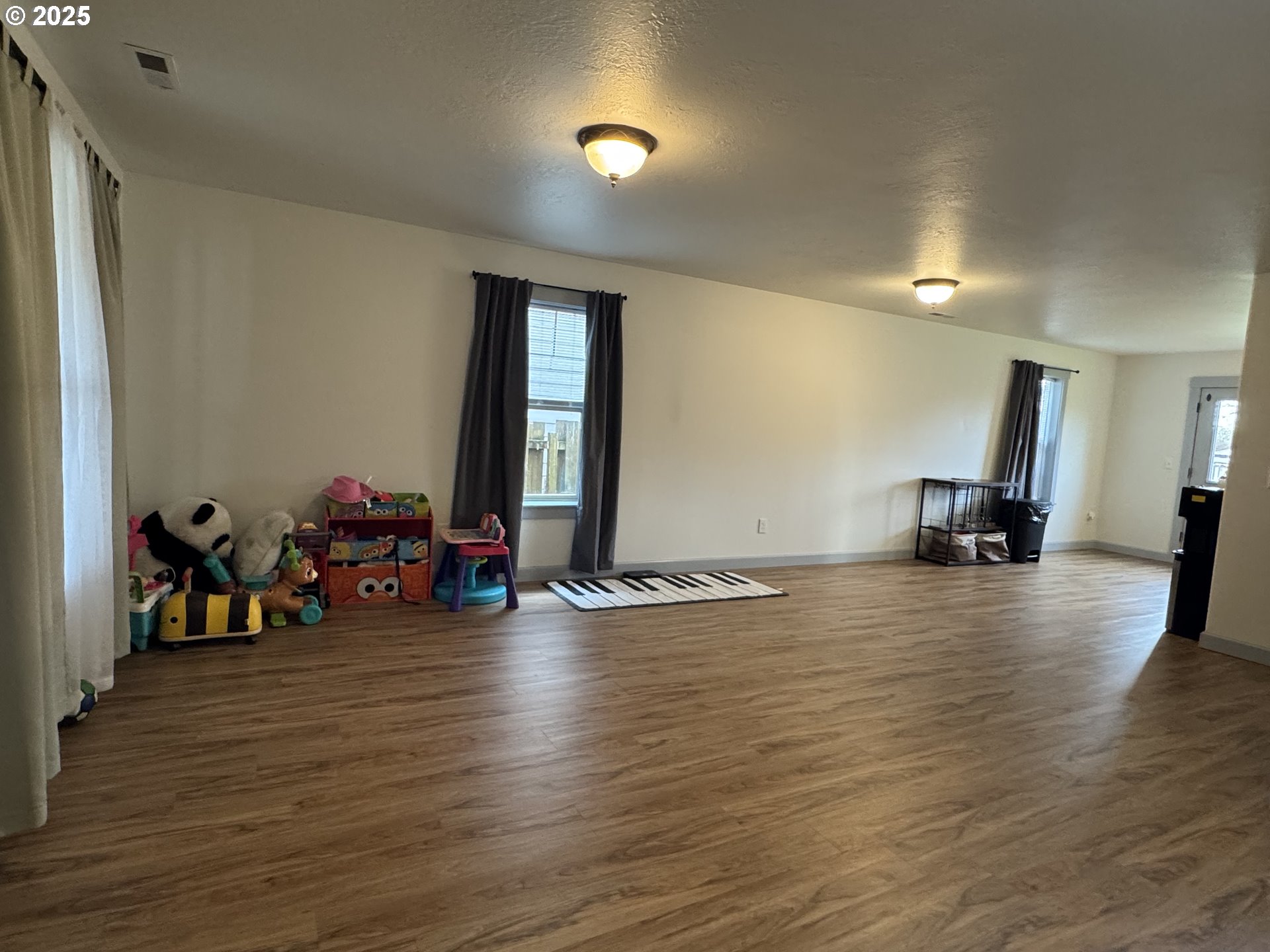 220 Se Hope Ct Property Photo 6