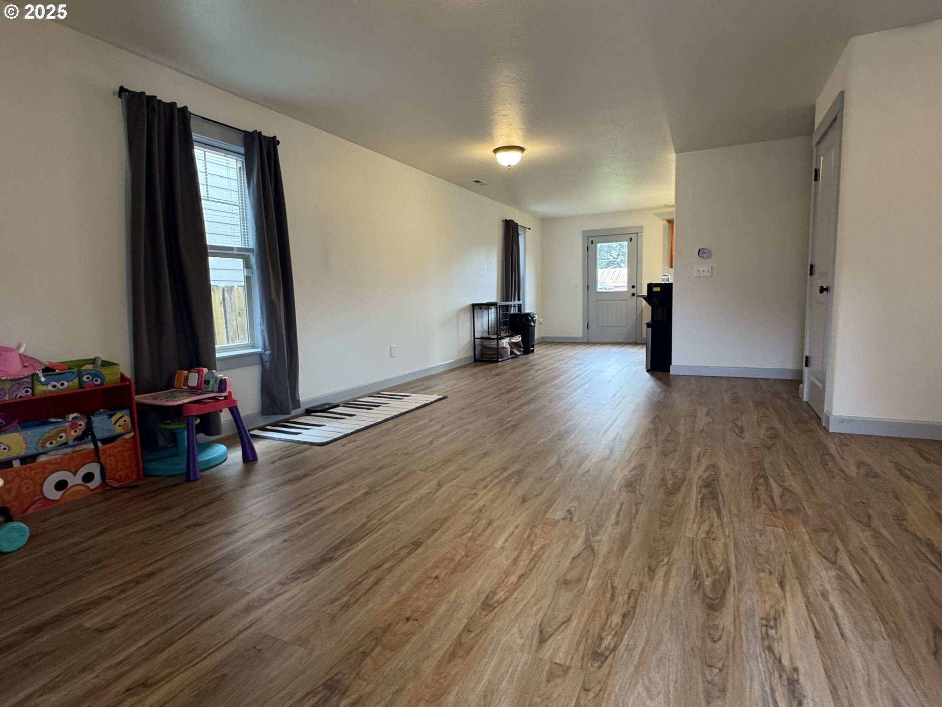 220 Se Hope Ct Property Photo 8