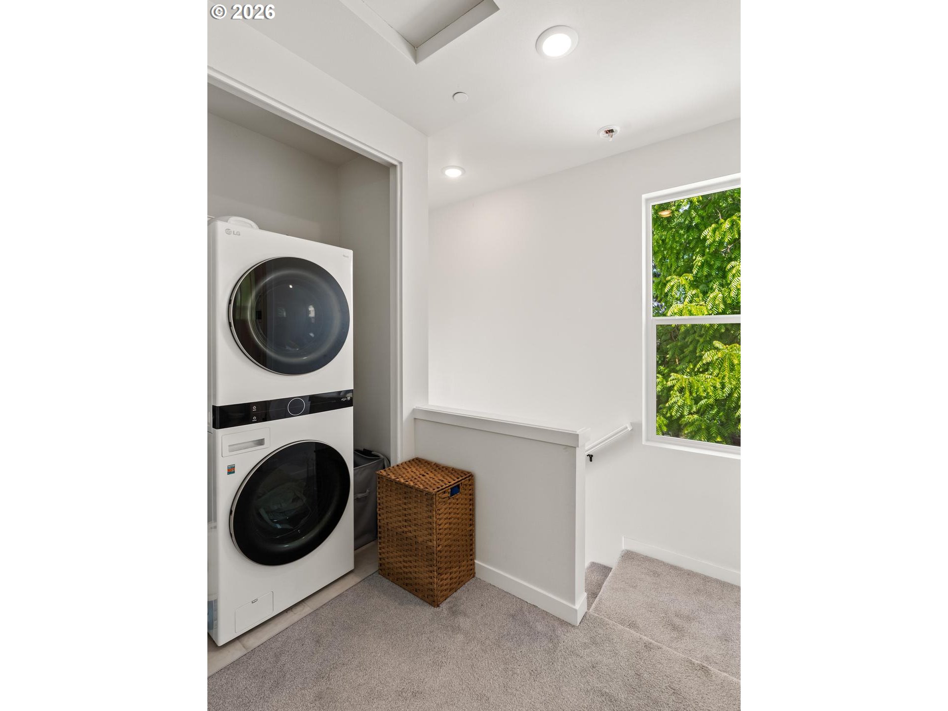 64 Ne Stanton St Property Photo 14