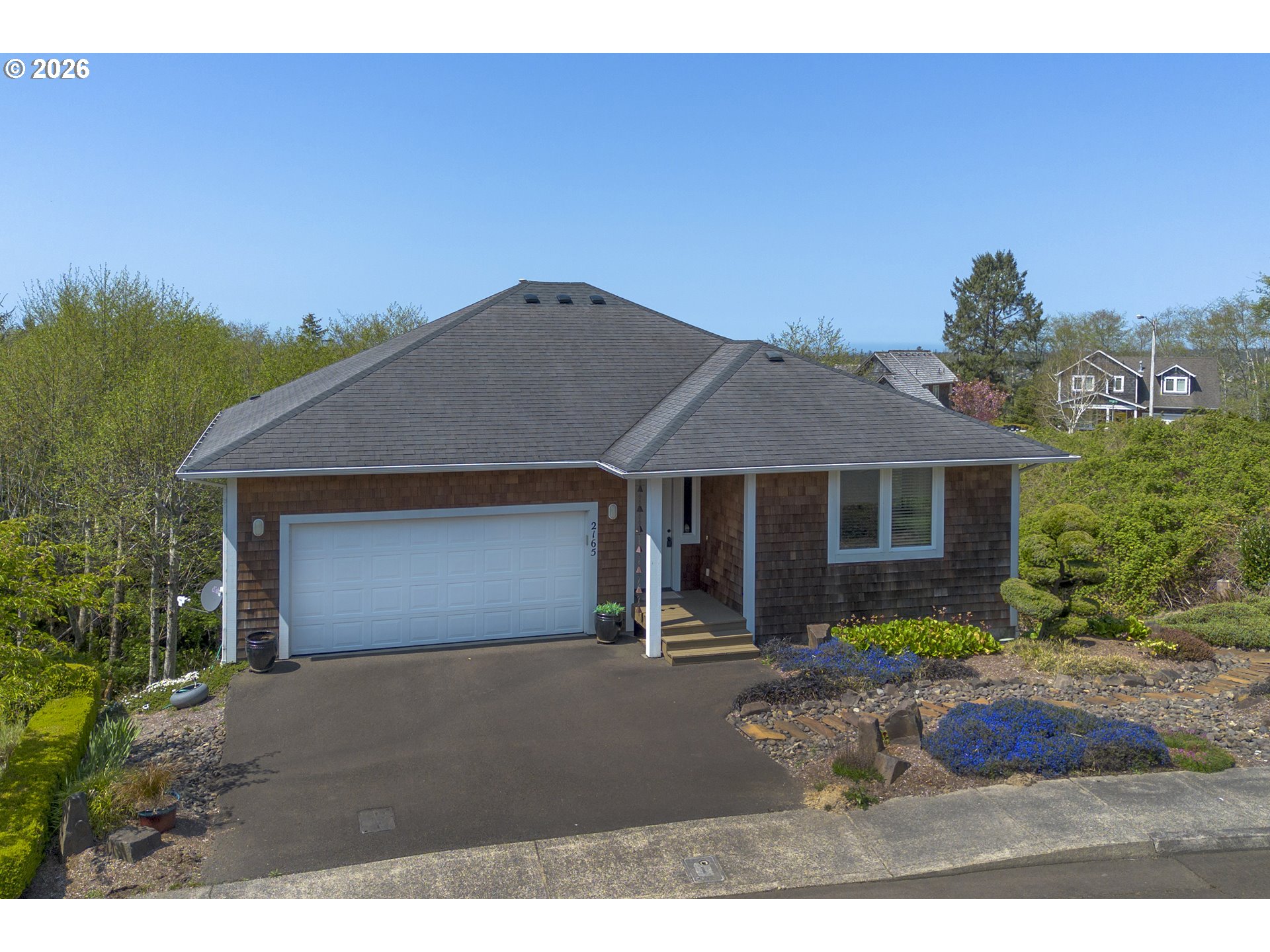 2165 Skyline Dr Property Photo 5