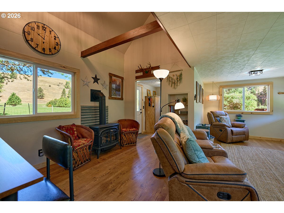 61736 Wallowa Mountian Loop Property Photo 7