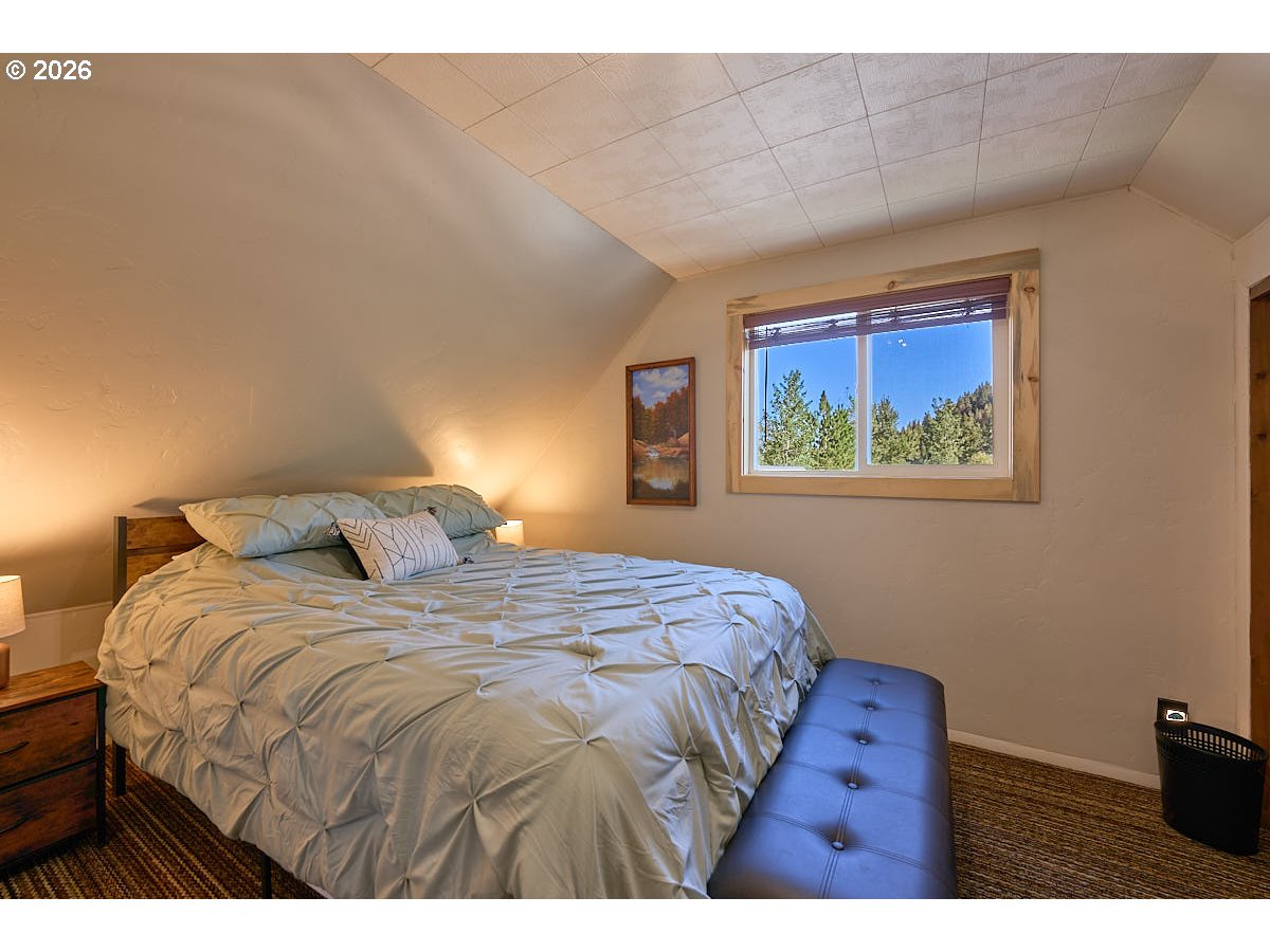 61736 Wallowa Mountian Loop Property Photo 14