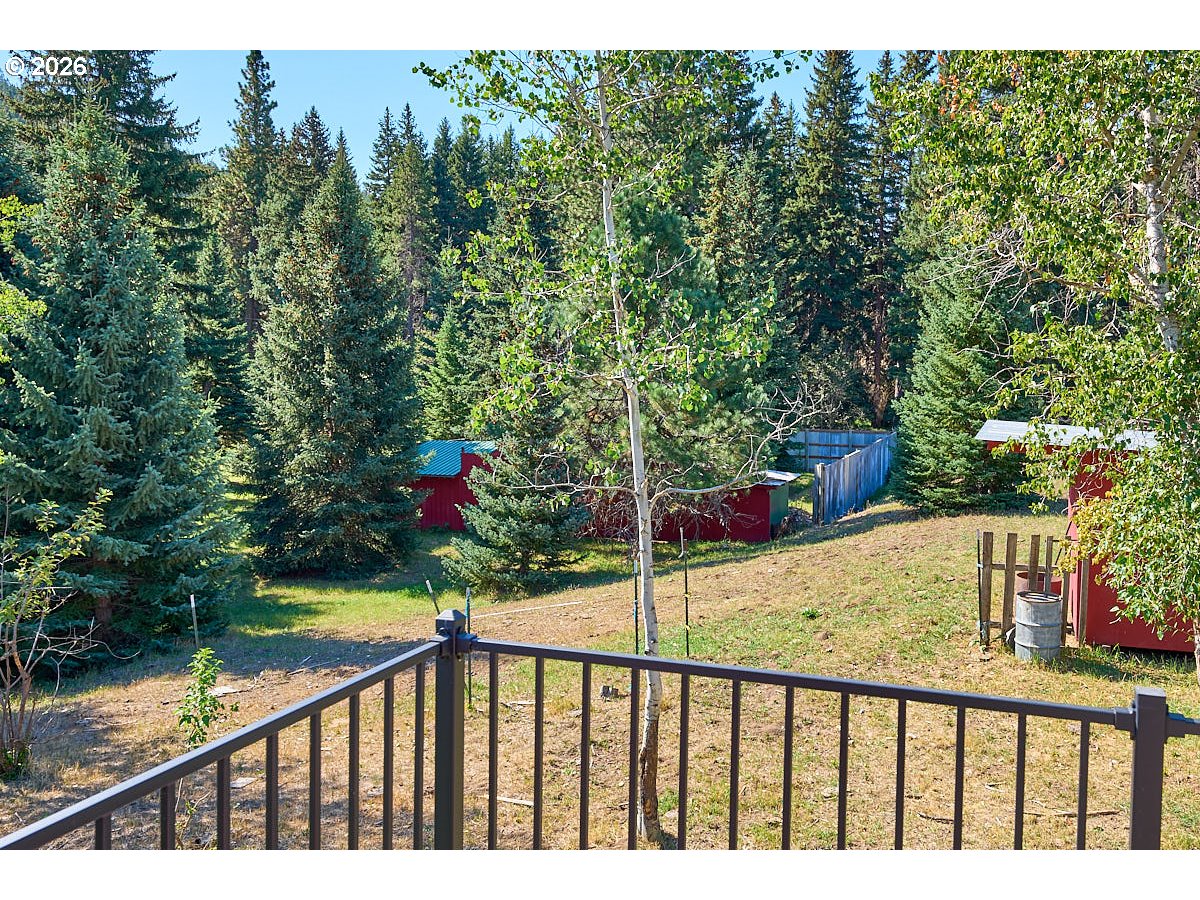 61736 Wallowa Mountian Loop Property Photo 18
