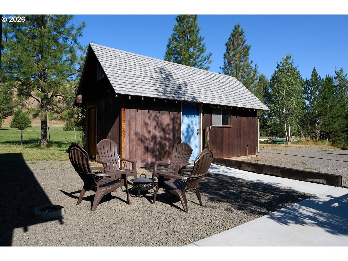 61736 Wallowa Mountian Loop Property Photo 19
