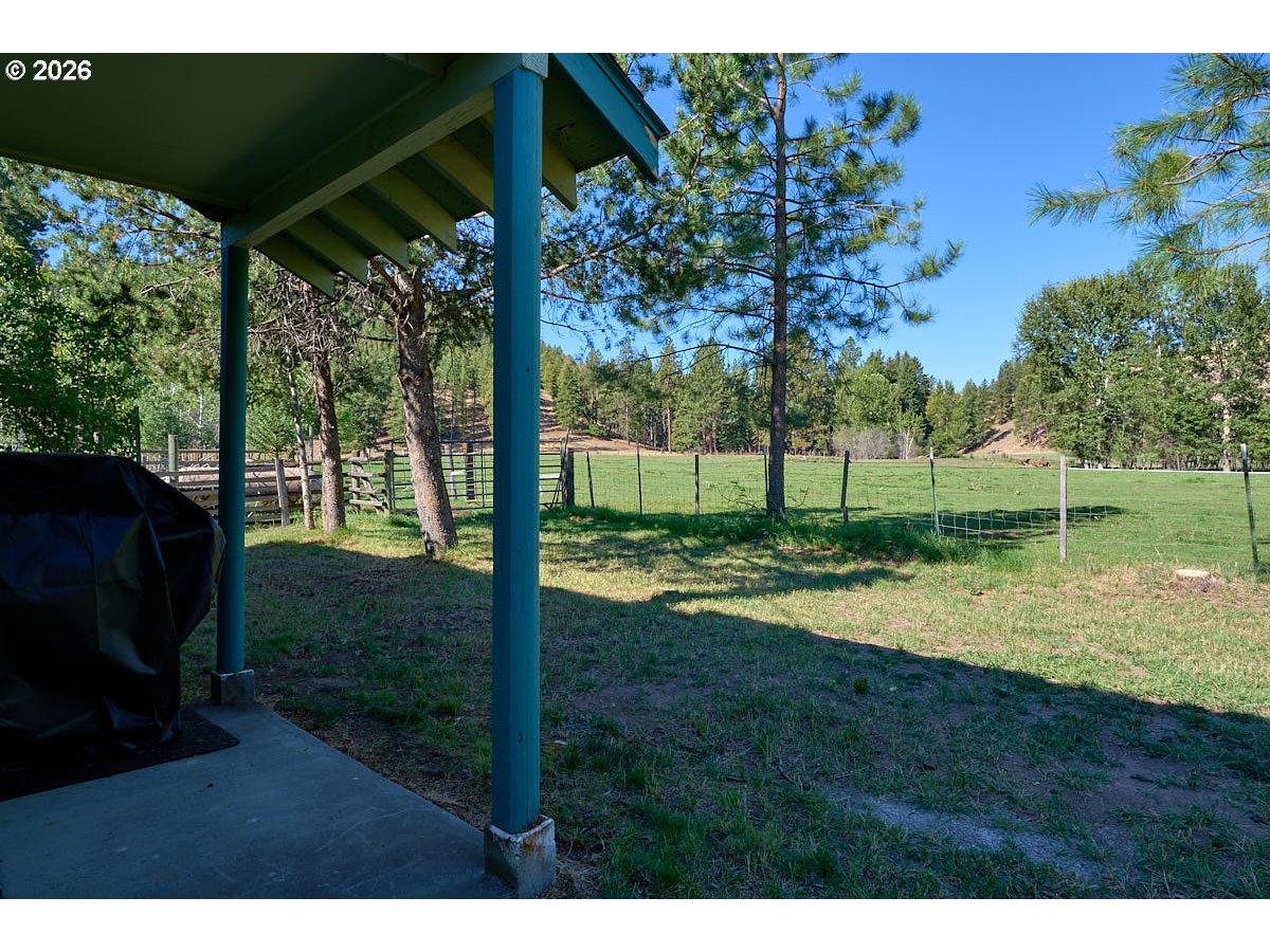 61736 Wallowa Mountian Loop Property Photo 21