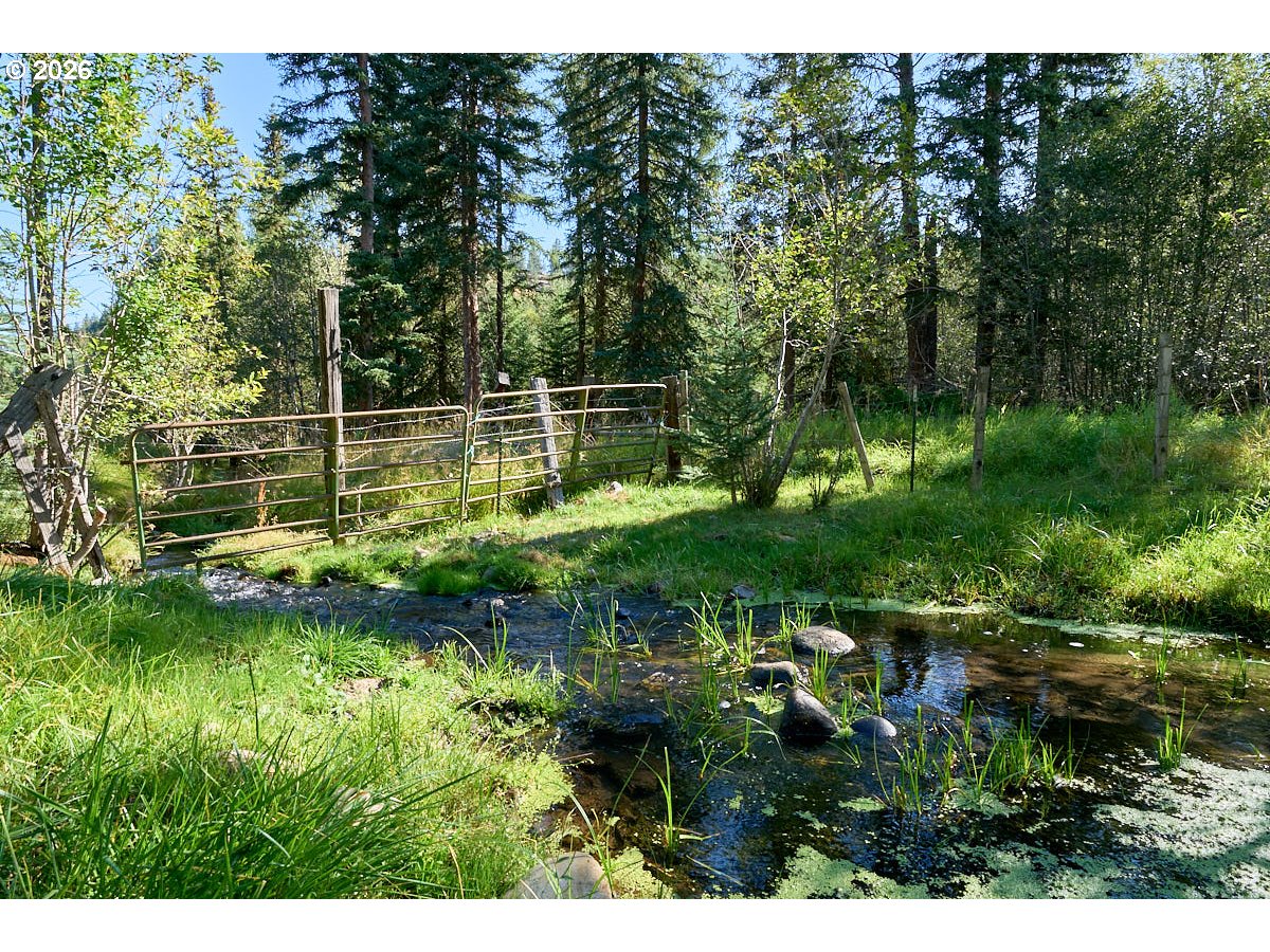 61736 Wallowa Mountian Loop Property Photo 24