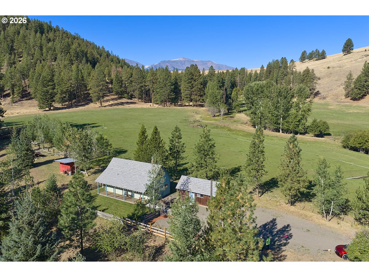 61736 Wallowa Mountian Loop Property Photo 29