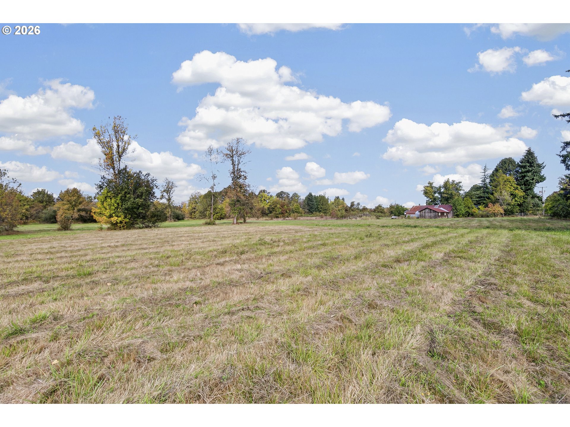 1303 Sw Eaton Blvd Property Photo 15
