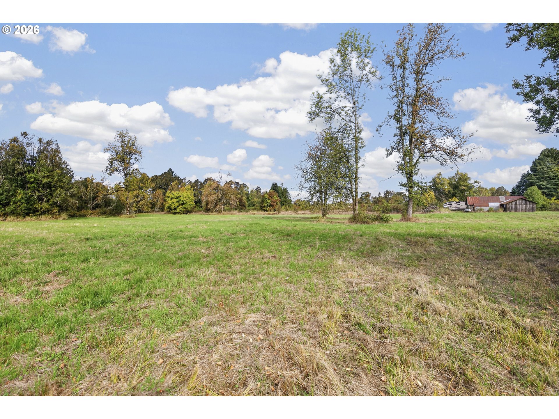 1303 Sw Eaton Blvd Property Photo 17