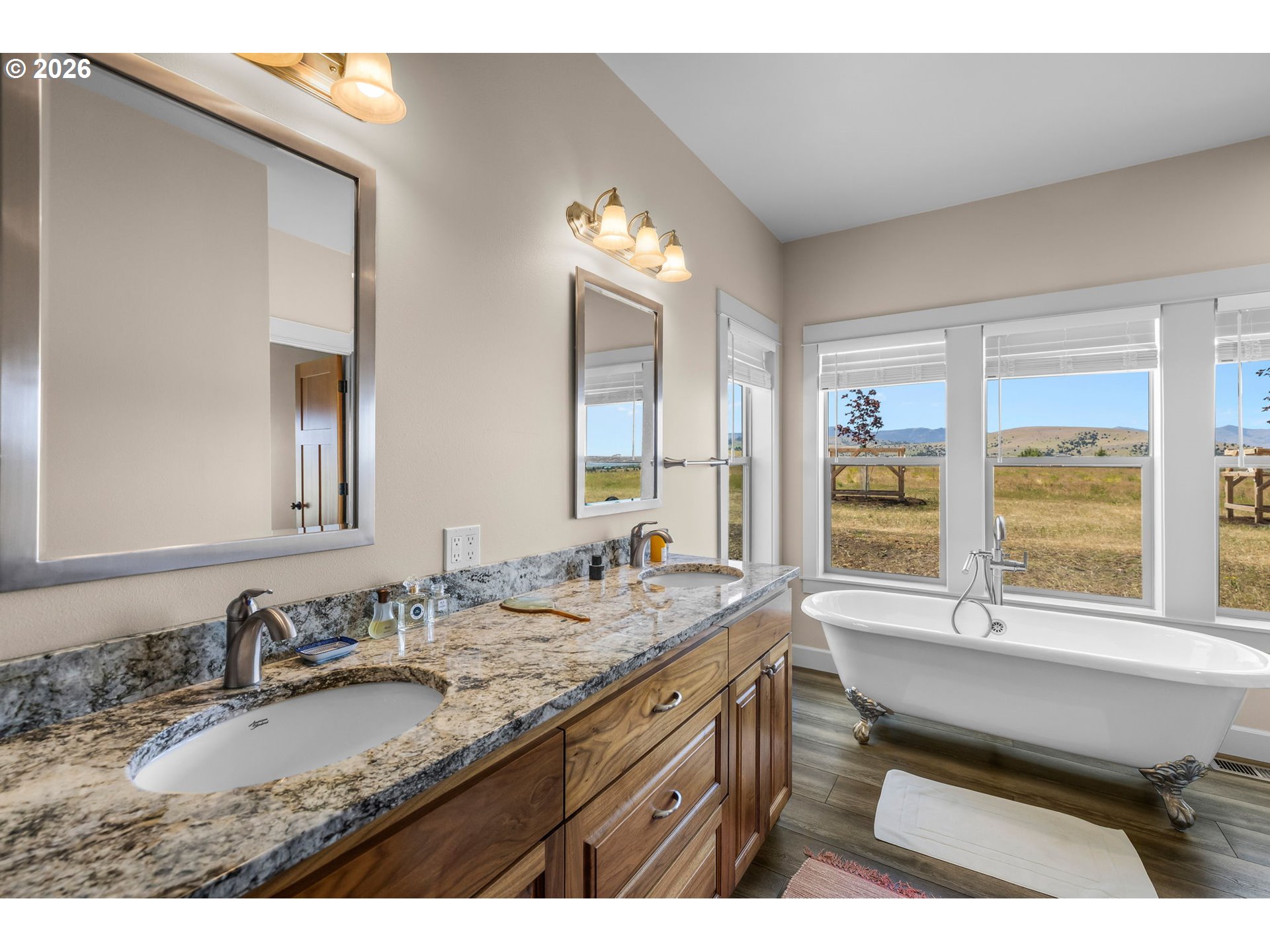 26216 W Bench Rd Property Photo 16
