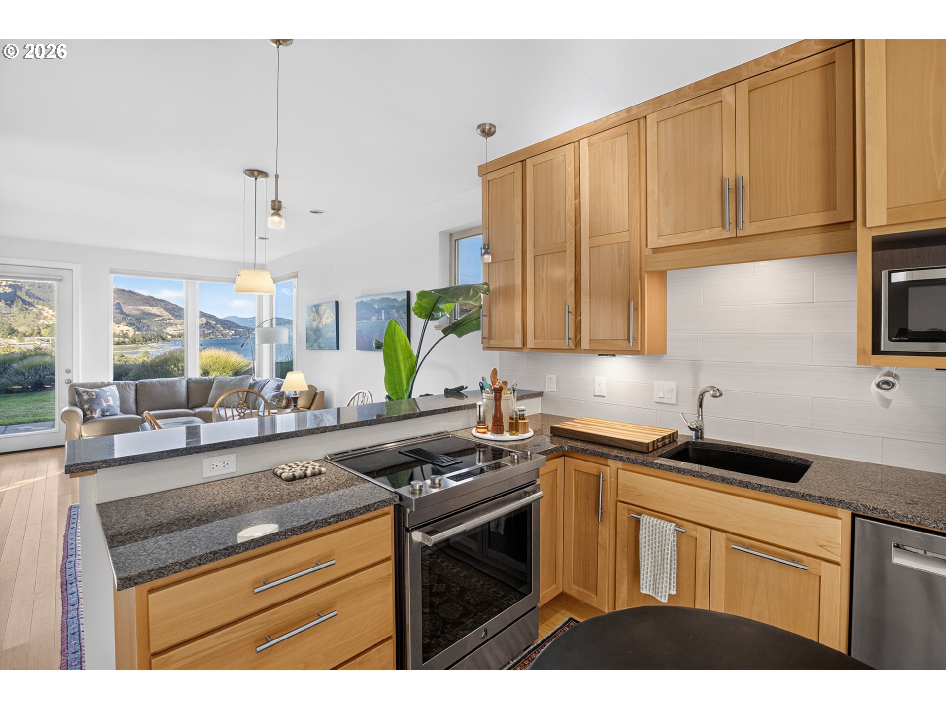 27 Mosier Creek Pl Property Photo 5
