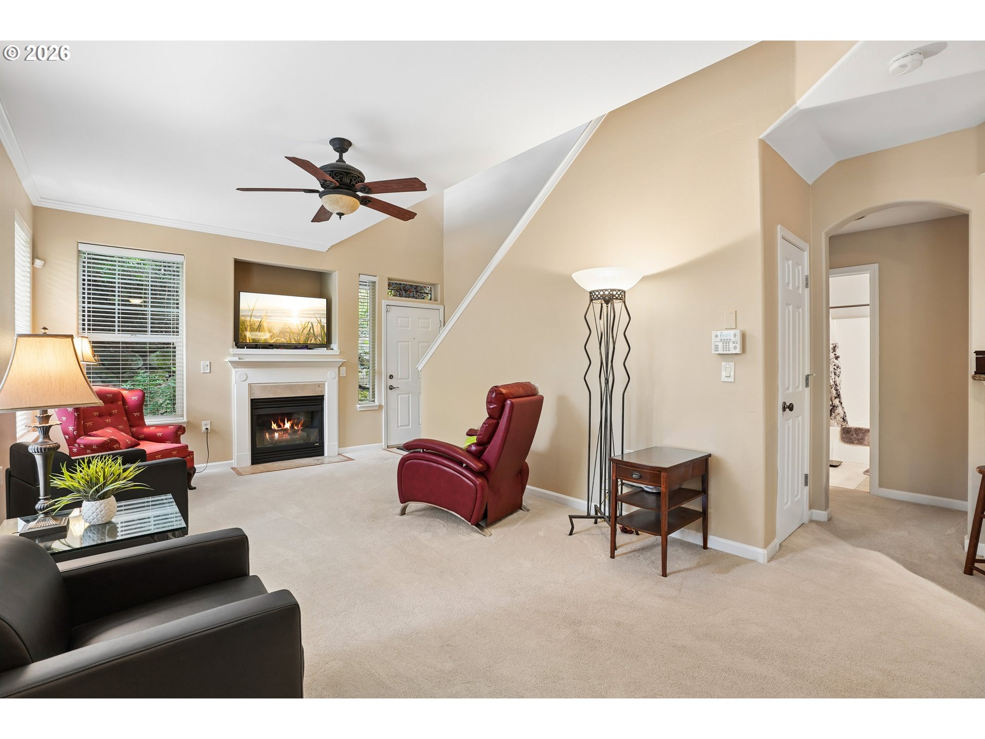 810 Springtree Ln Property Photo 12