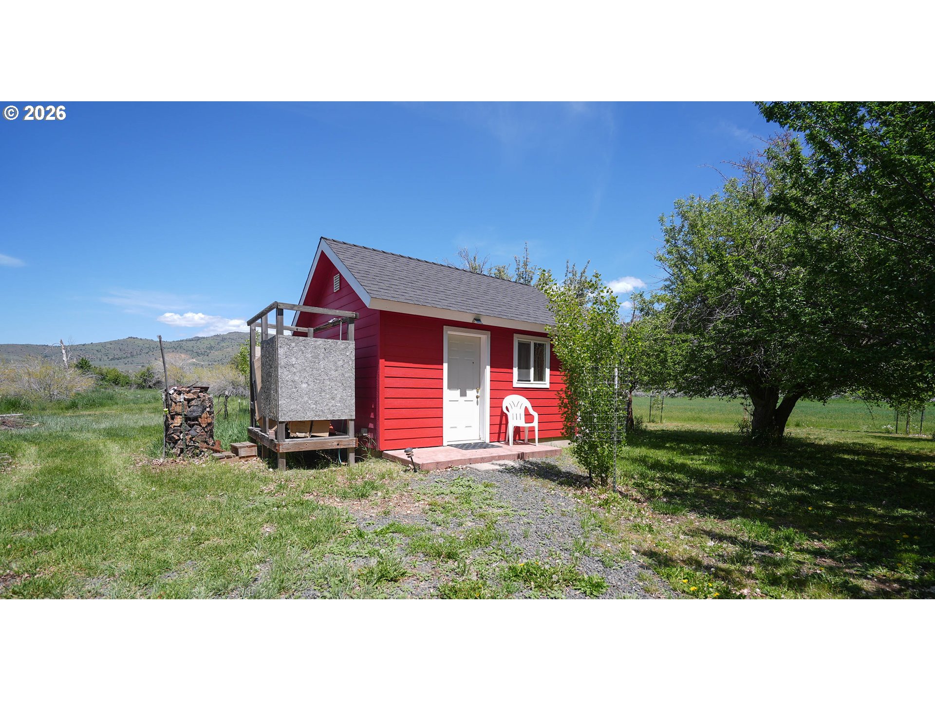 15682 Highway 395 Property Photo 27