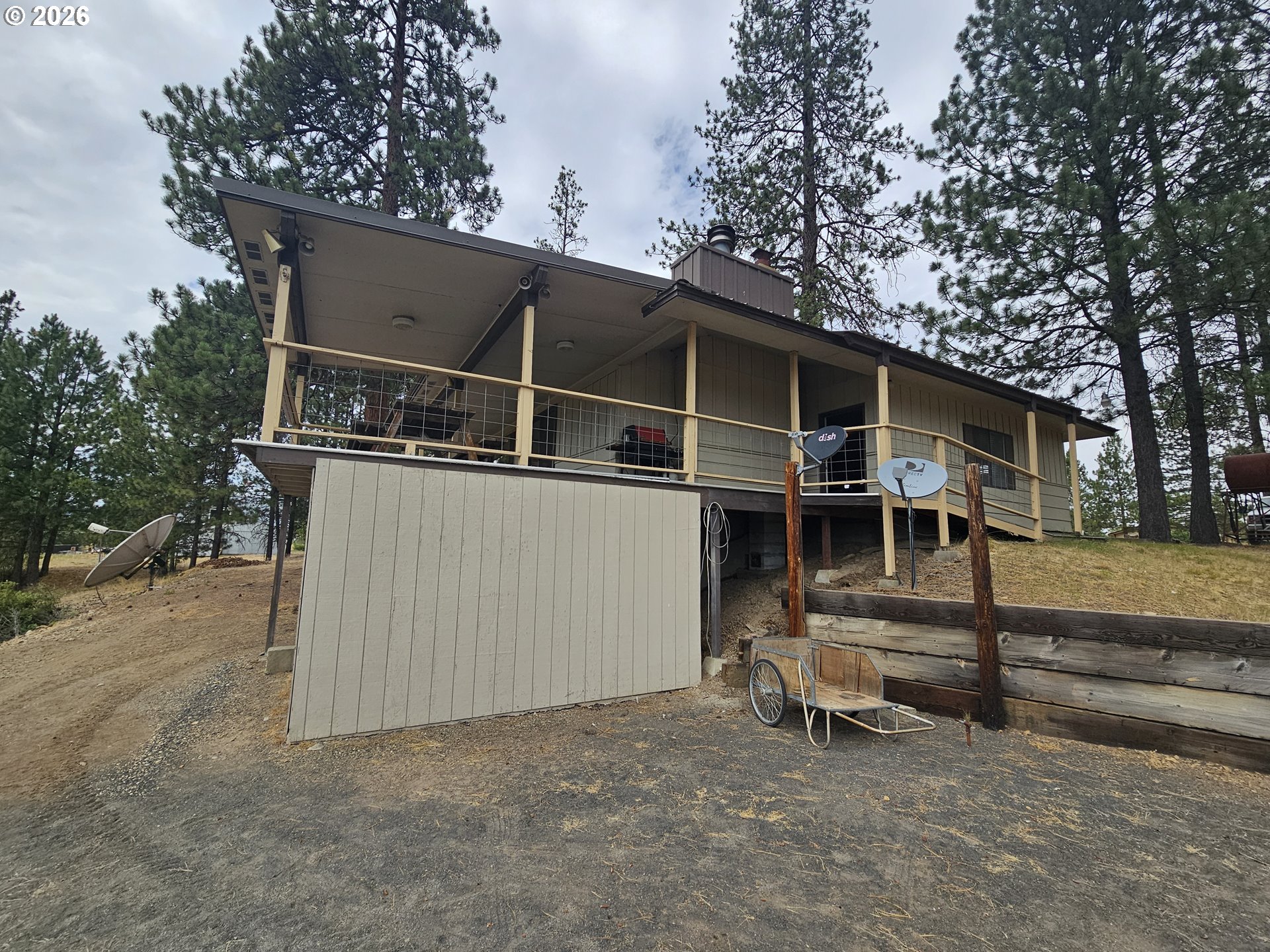 202 E Despain St Property Photo 6