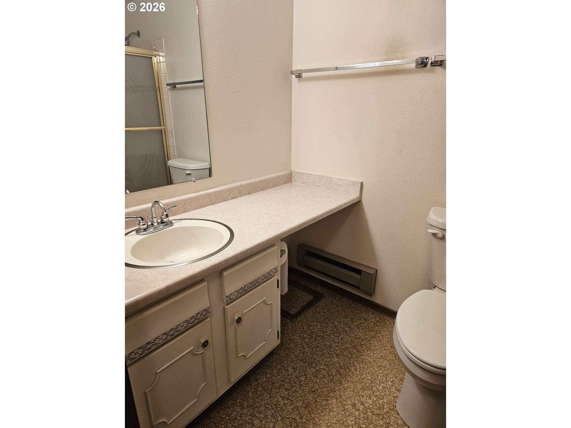 202 E Despain St Property Photo 22