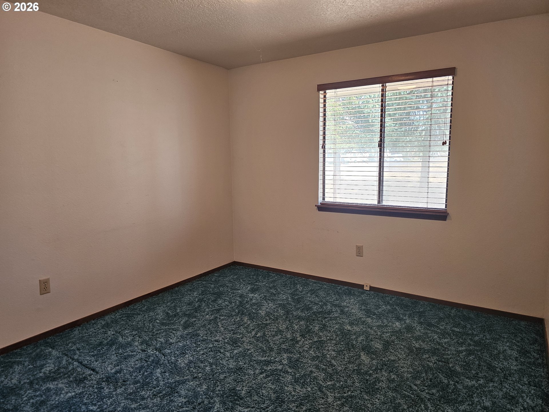 202 E Despain St Property Photo 25