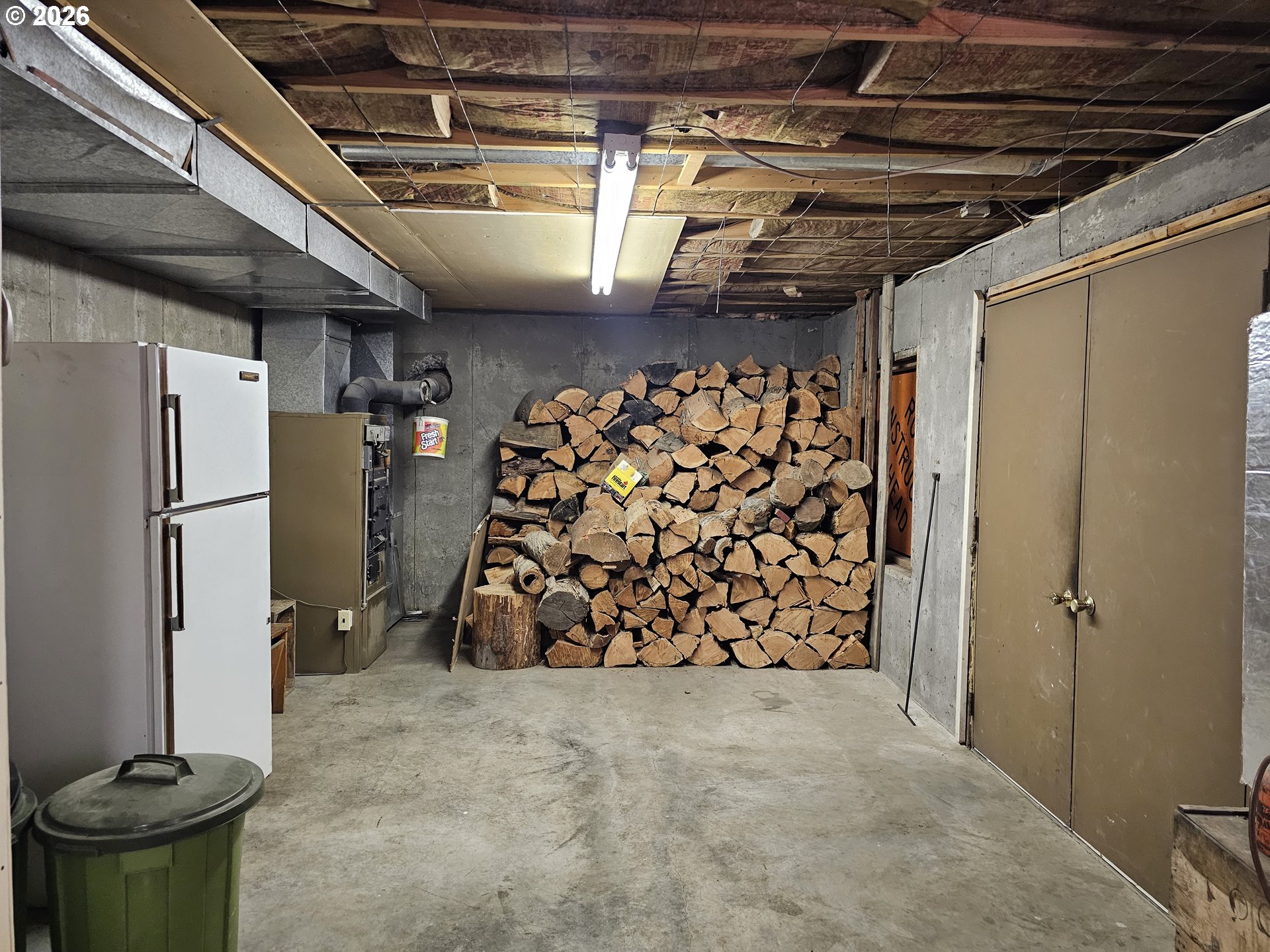 202 E Despain St Property Photo 38