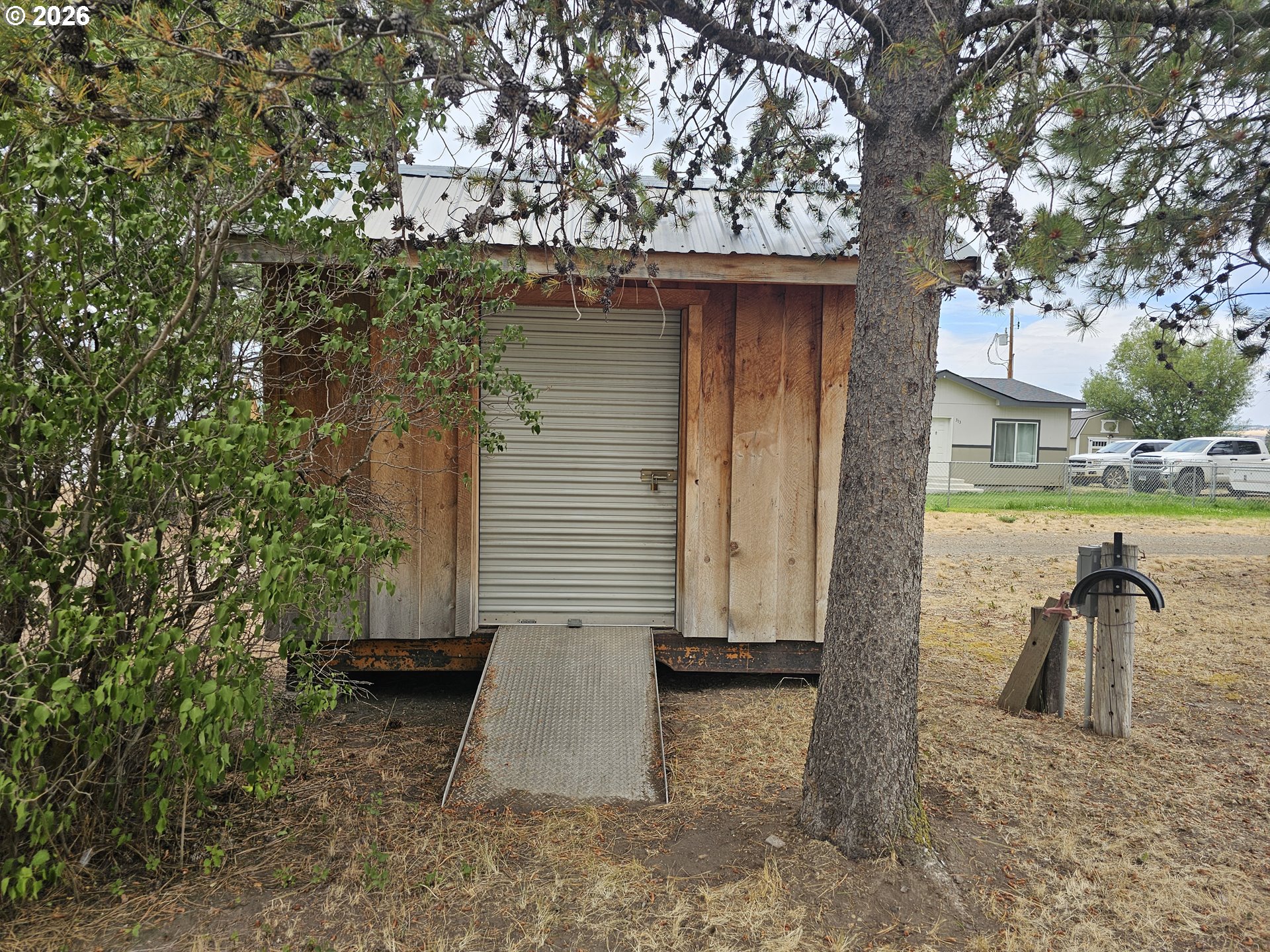 202 E Despain St Property Photo 44