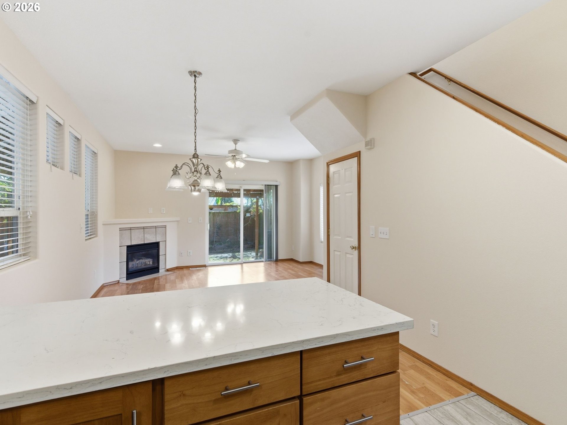 9606 N Clarendon Ave Property Photo 15