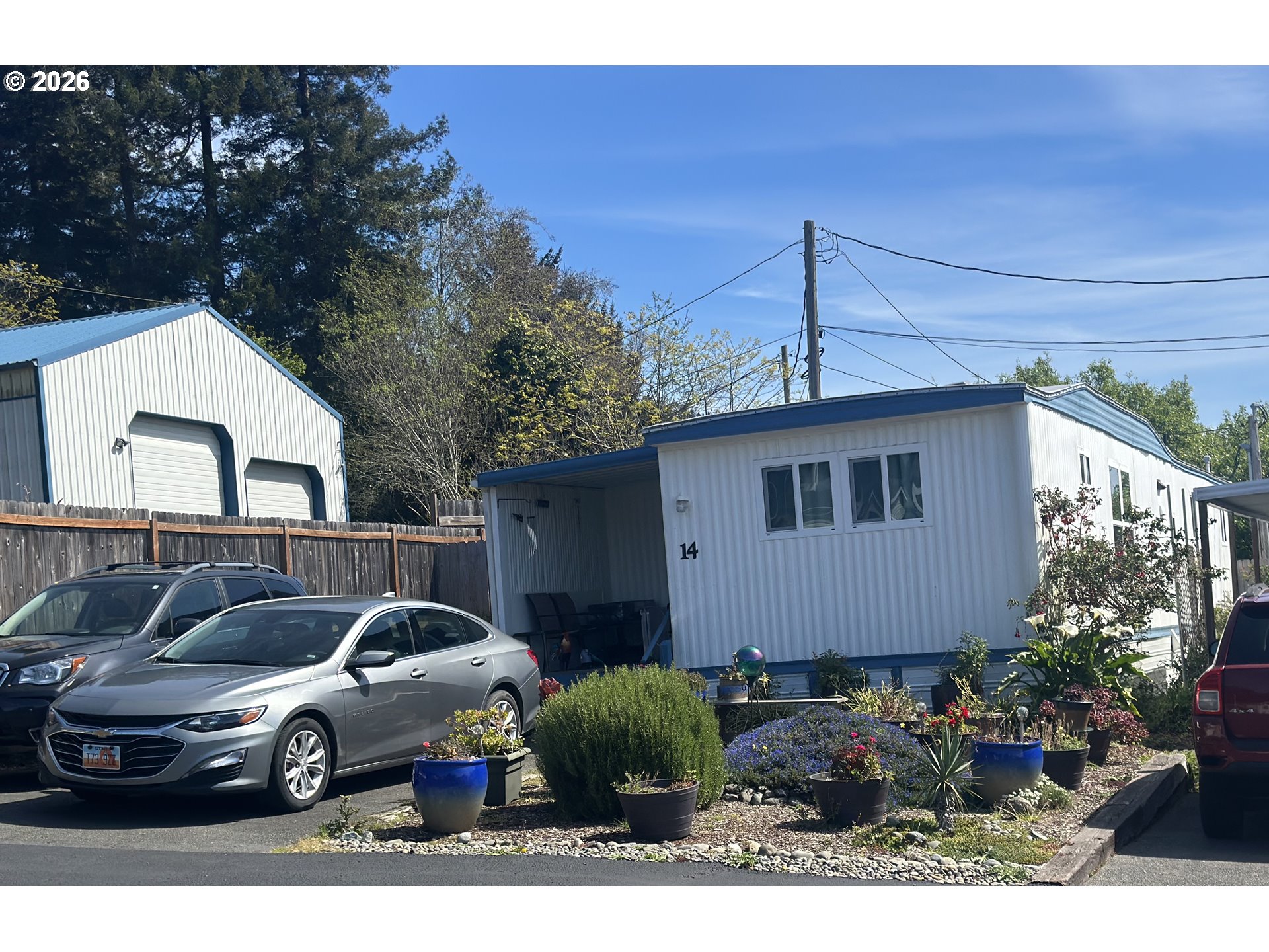 15765 HIGHWAY 101S 14 Property Photo 1