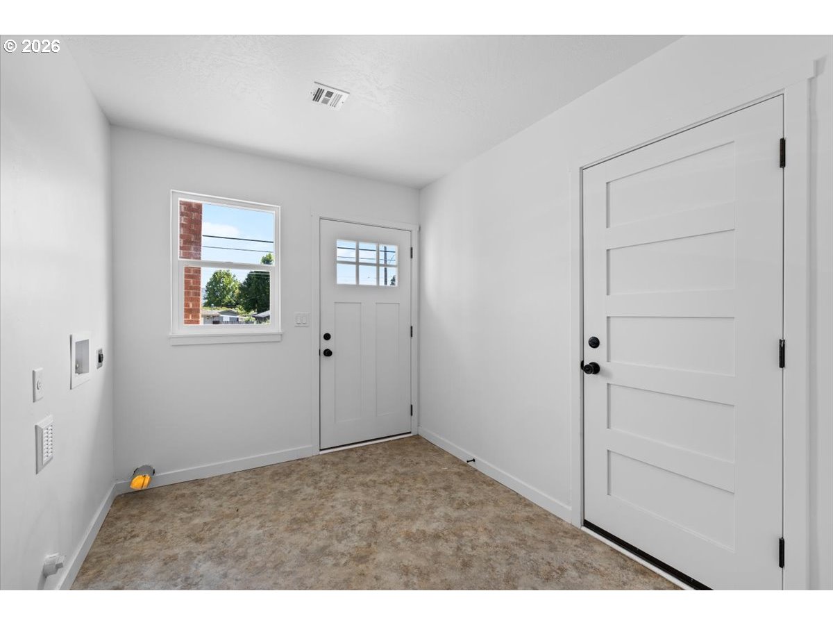 1202 Ne A St Property Photo 13