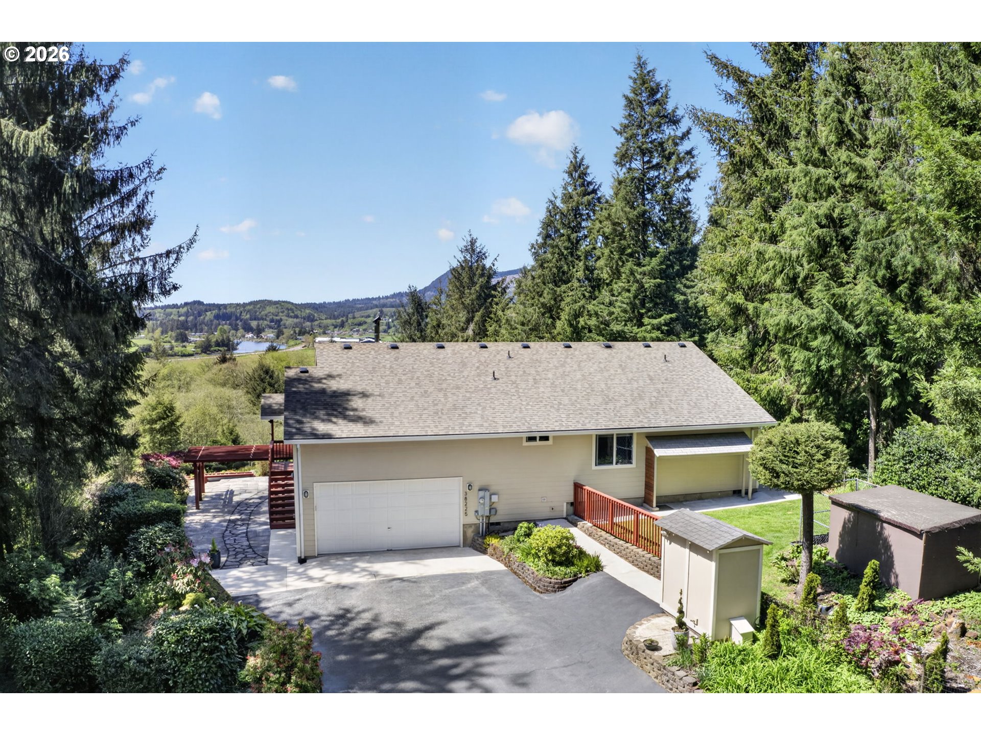 38225 Hiagua Ln N Property Photo 1