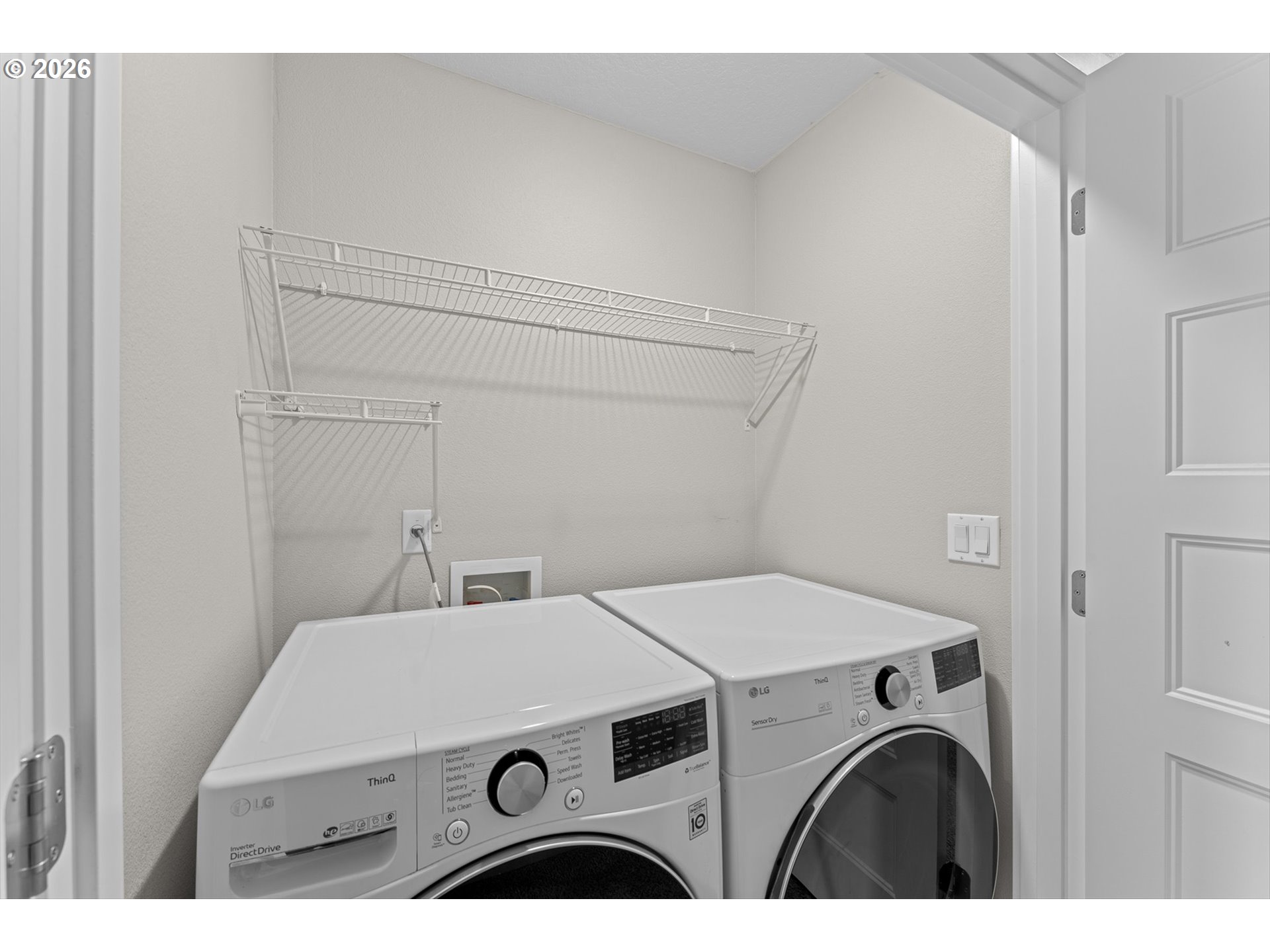 153 E Wayno Way Property Photo 16
