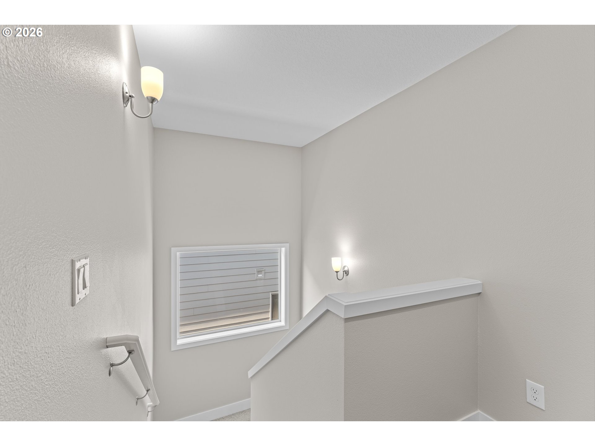 153 E Wayno Way Property Photo 17