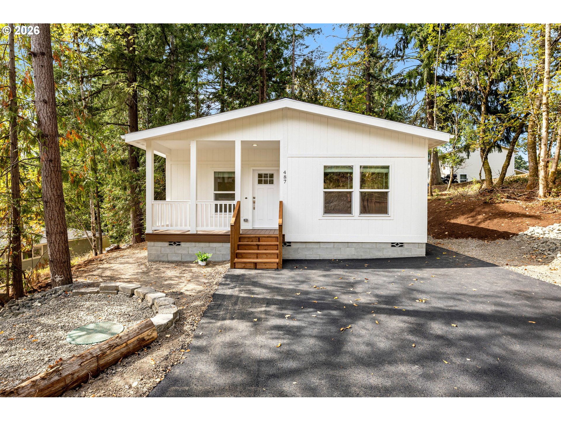 487 Haussler Rd Property Photo 2
