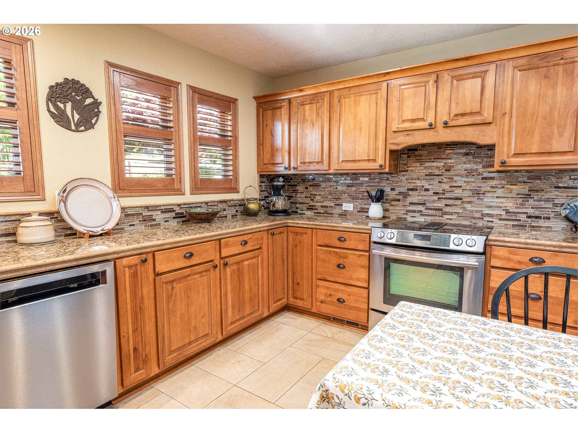 384 Edgeview Dr Property Photo 13