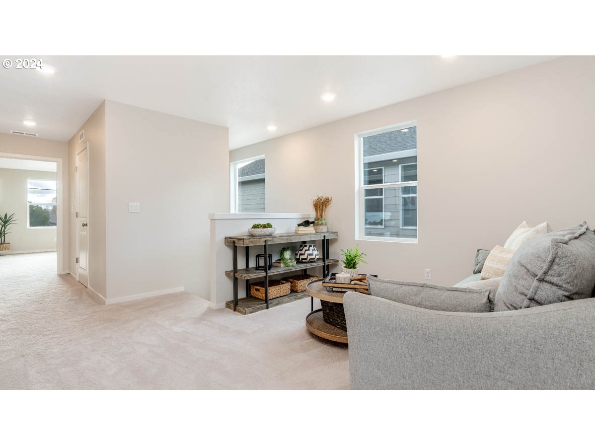 455 Pietro St Ne Property Photo 16
