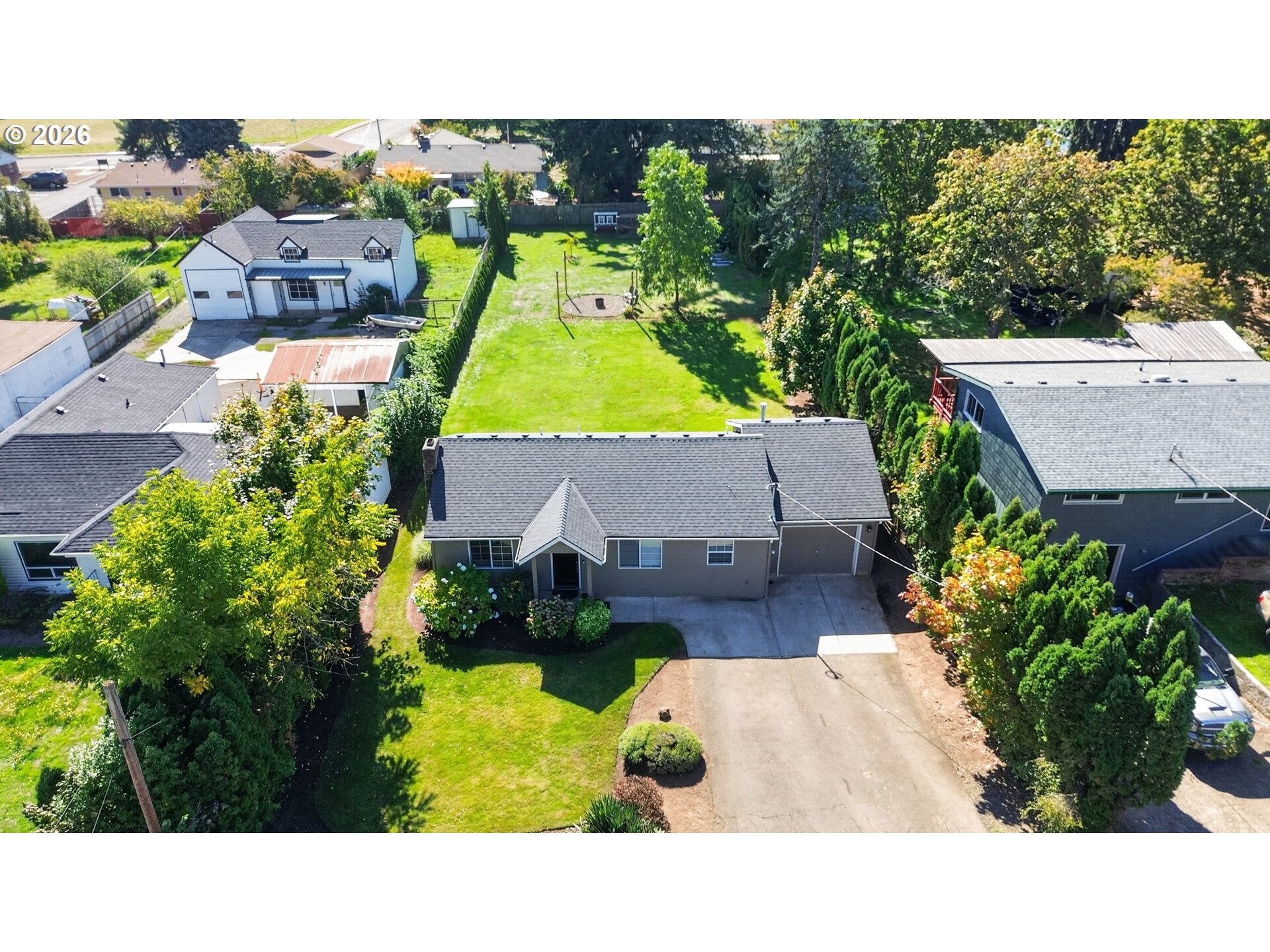 768 Browning Ave S Property Photo 4
