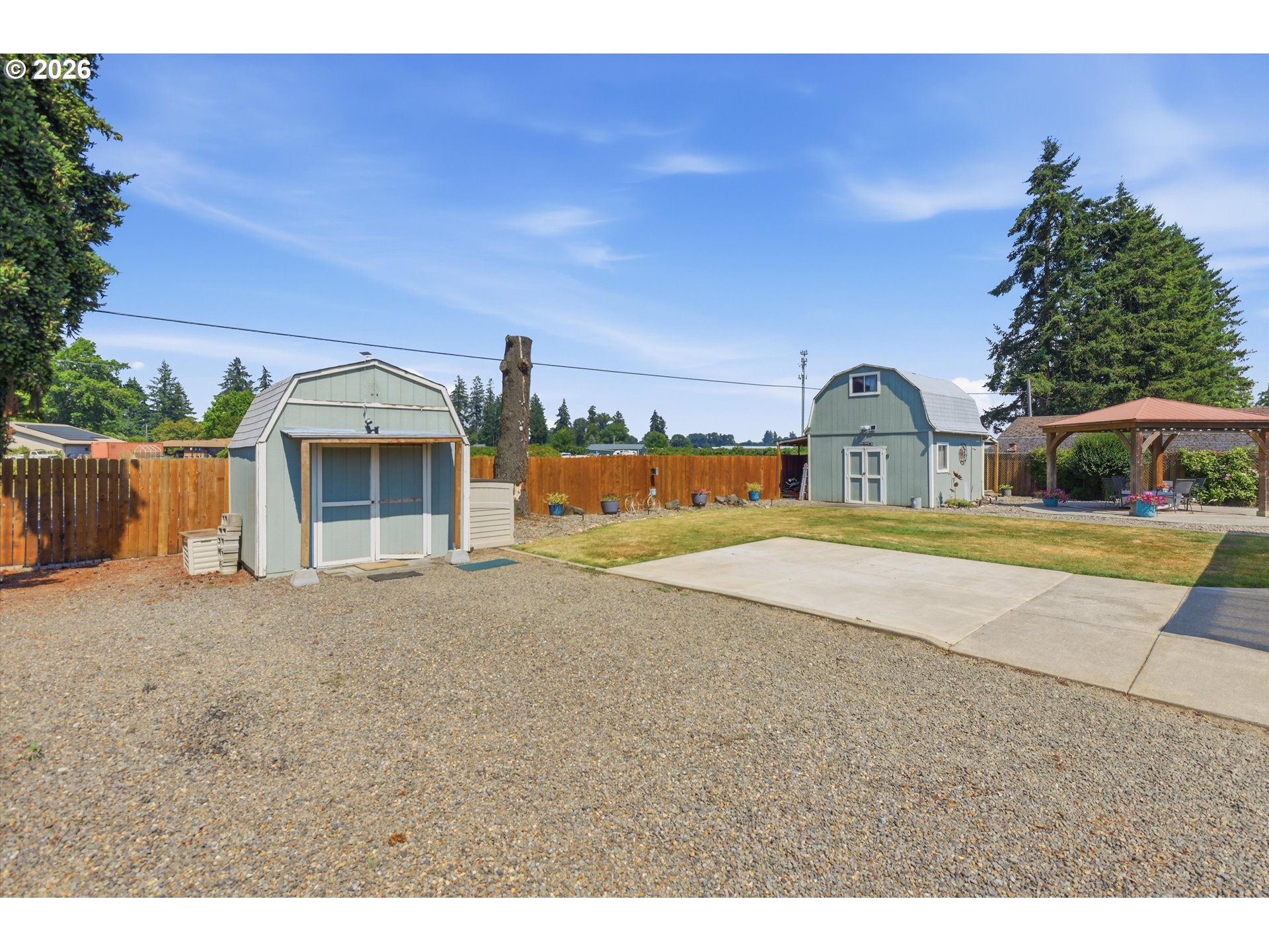 723 Maple St Property Photo 38