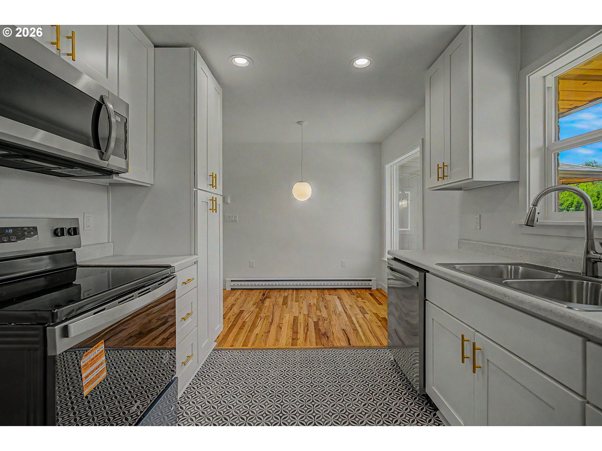 1315 N Locust St Property Photo 15