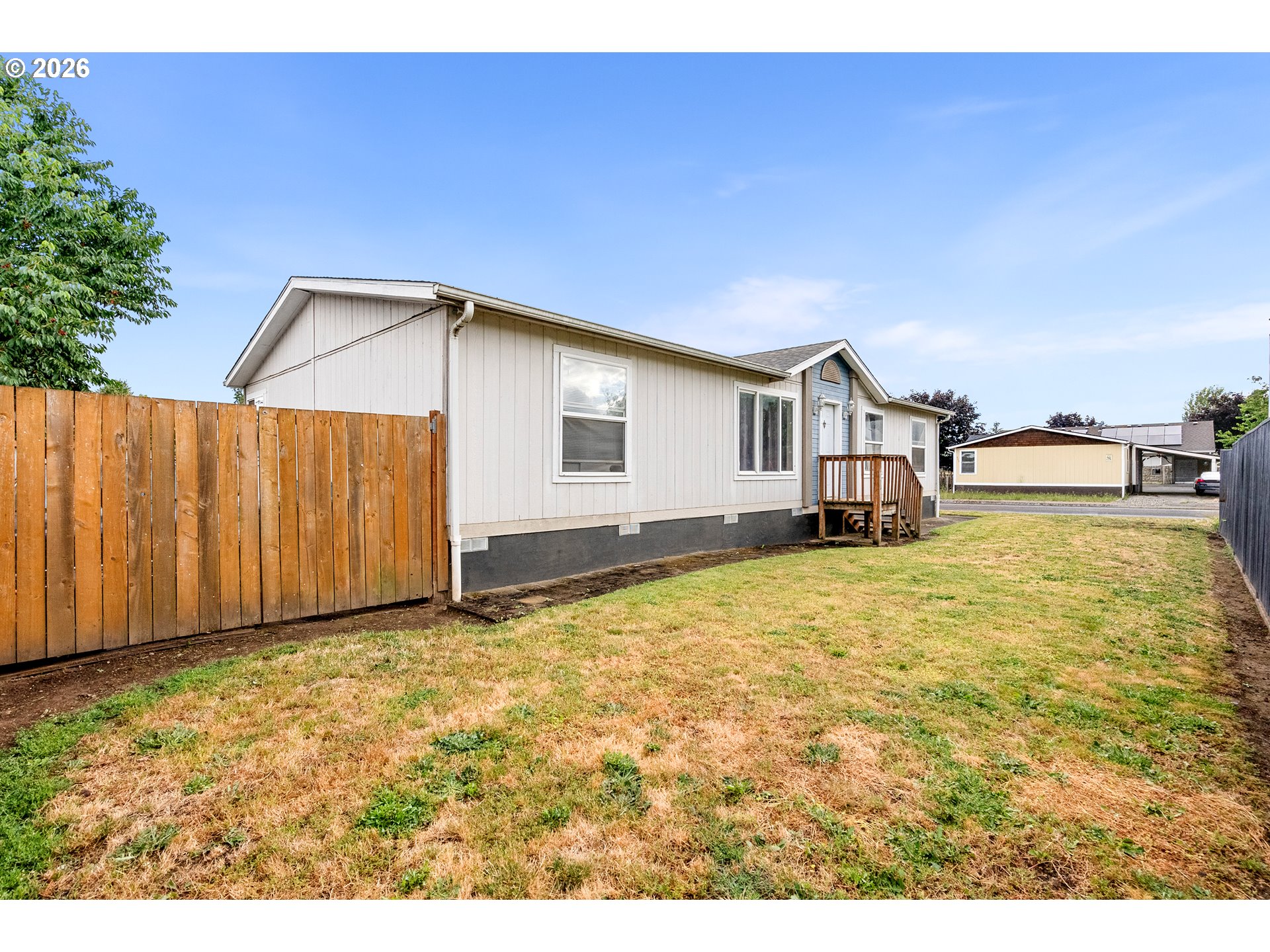 930 Mahan Loop Property Photo 3