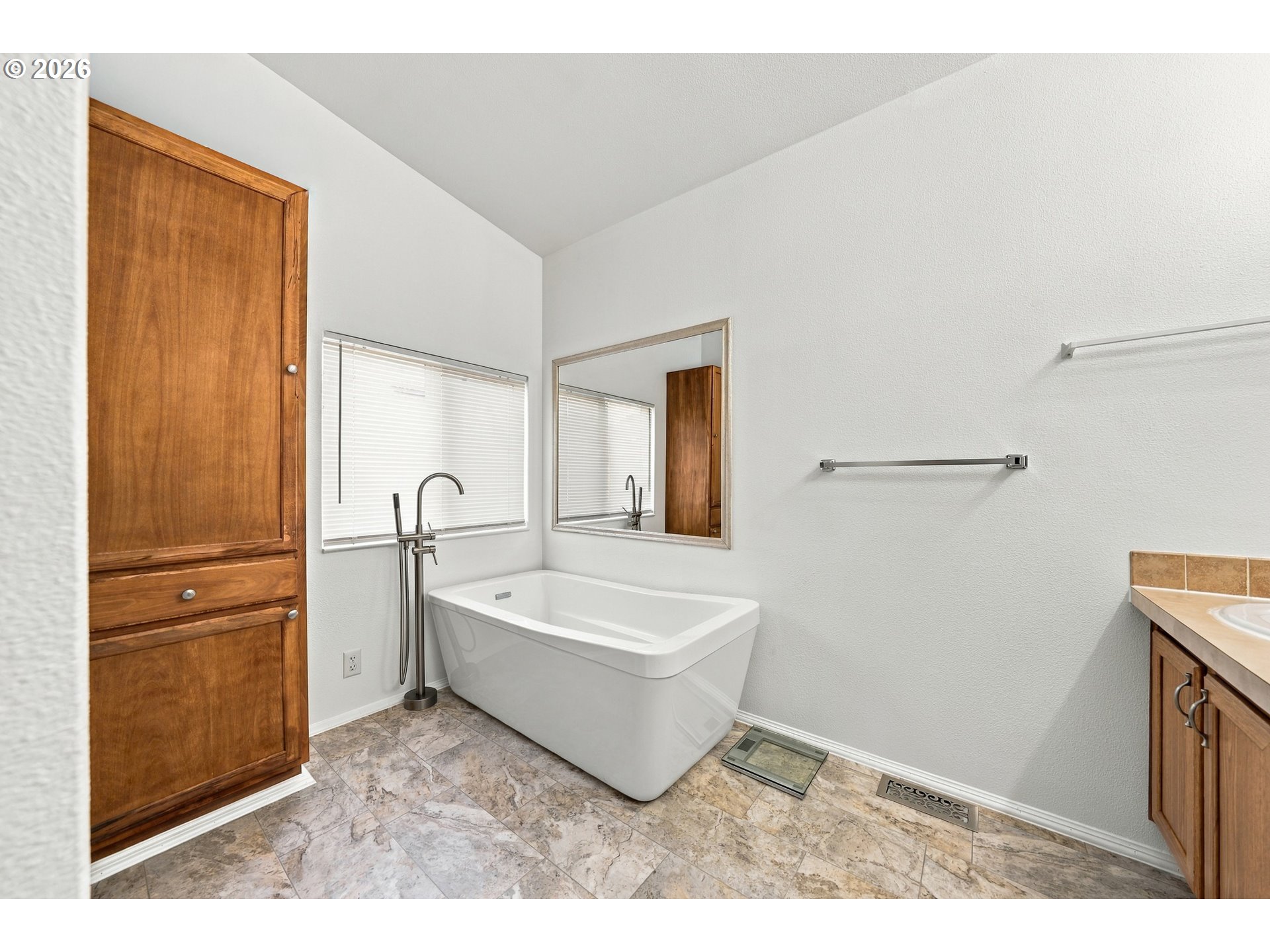 208 Zachary Dr Property Photo 19