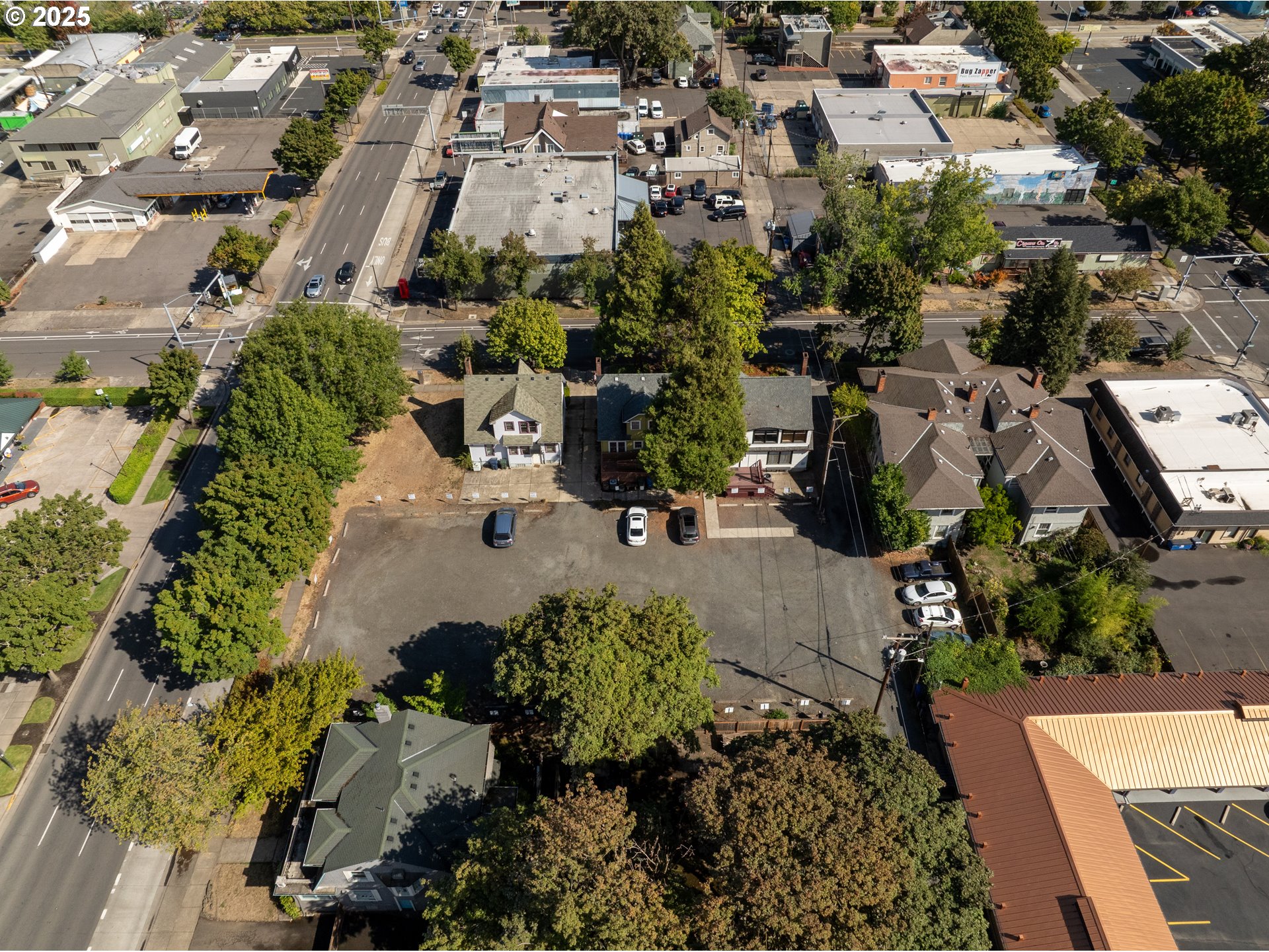 6th St Property Photo 11